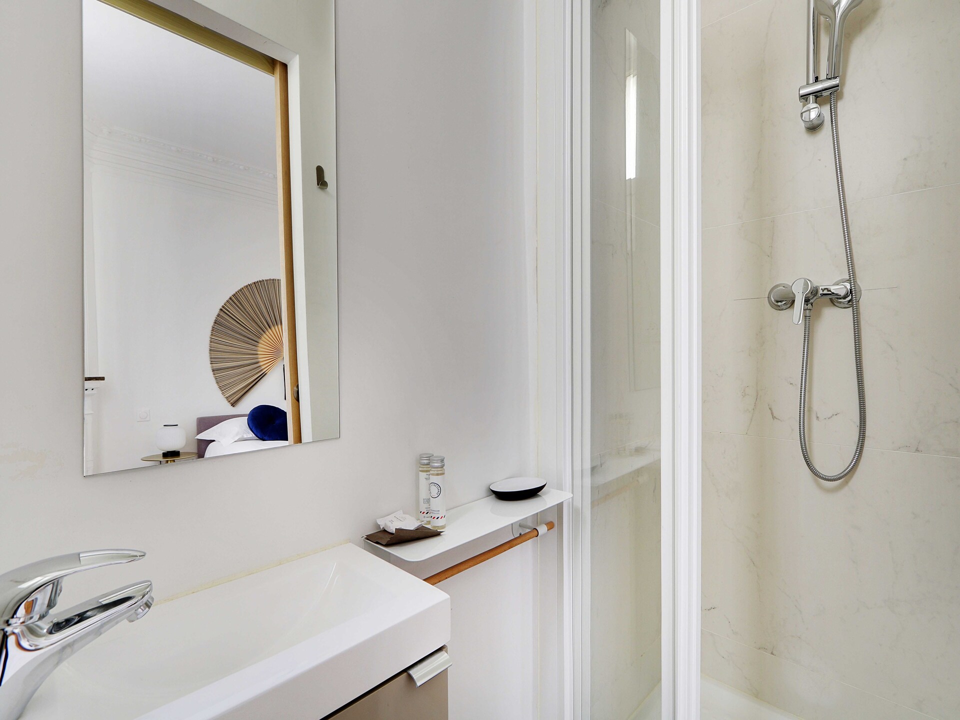 Luxe 8-persoons appartement bij Porte Maillot, 4 slaapkamers - foto 20