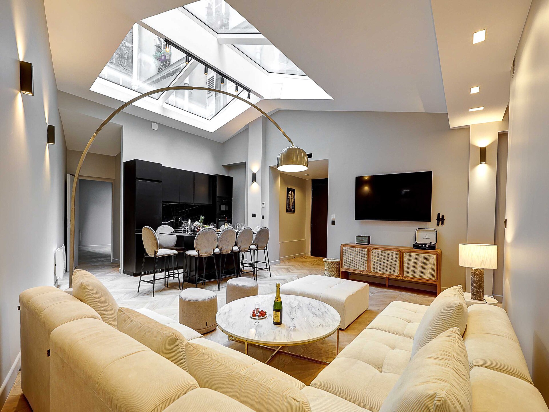 Licht modern appartement 126m² in hartje Le Marais, Parijs - foto 13