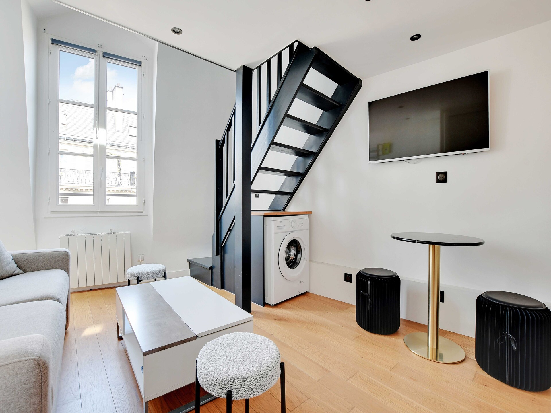 Charmant mezzanine appartement in de Marais, vlakbij Place des Vosges - foto 1