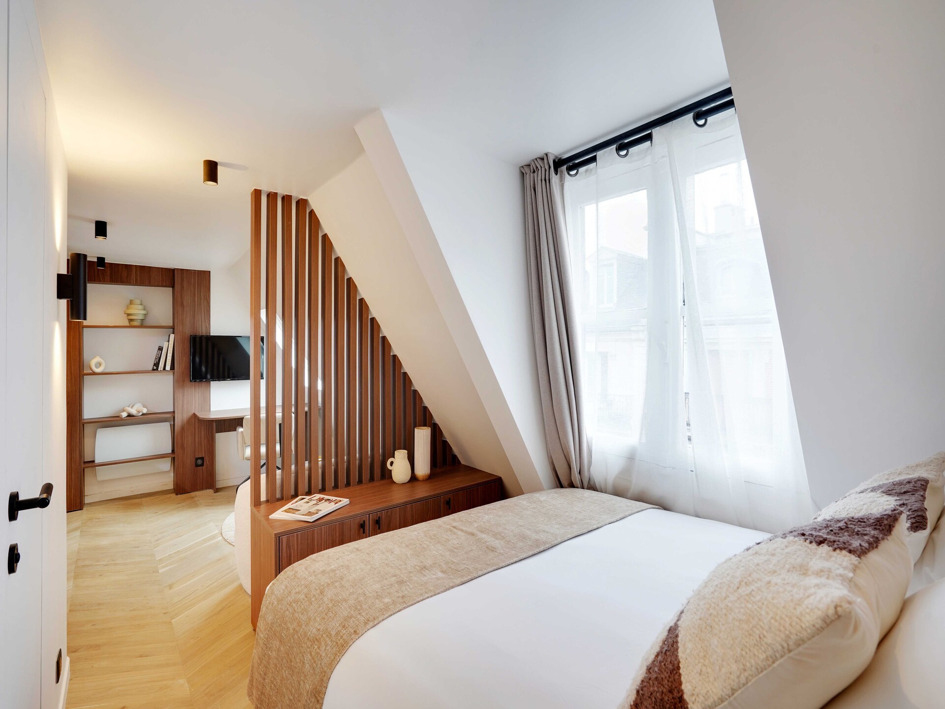 Compacte studio in het 8e arrondissement, vlakbij Gare St Lazare - foto 6