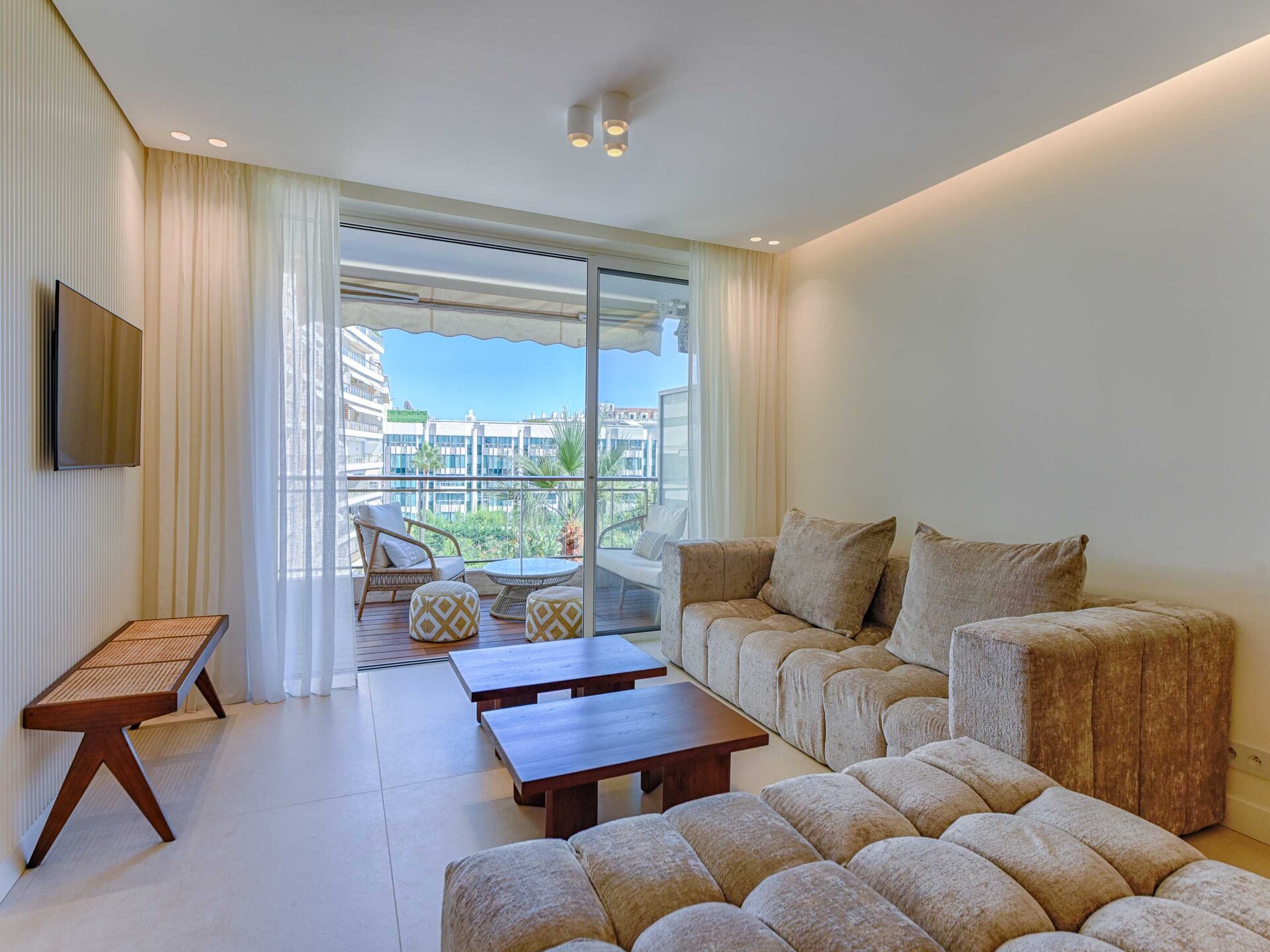 Ruim 3-slaapkamerappartement in het bruisende hart van Cannes - foto 2
