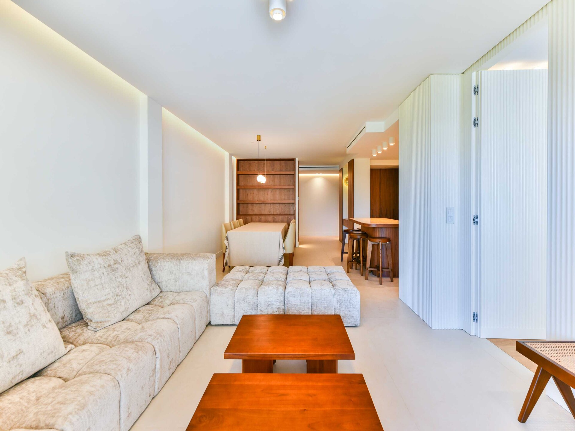 Ruim 3-slaapkamerappartement in het bruisende hart van Cannes - foto 8