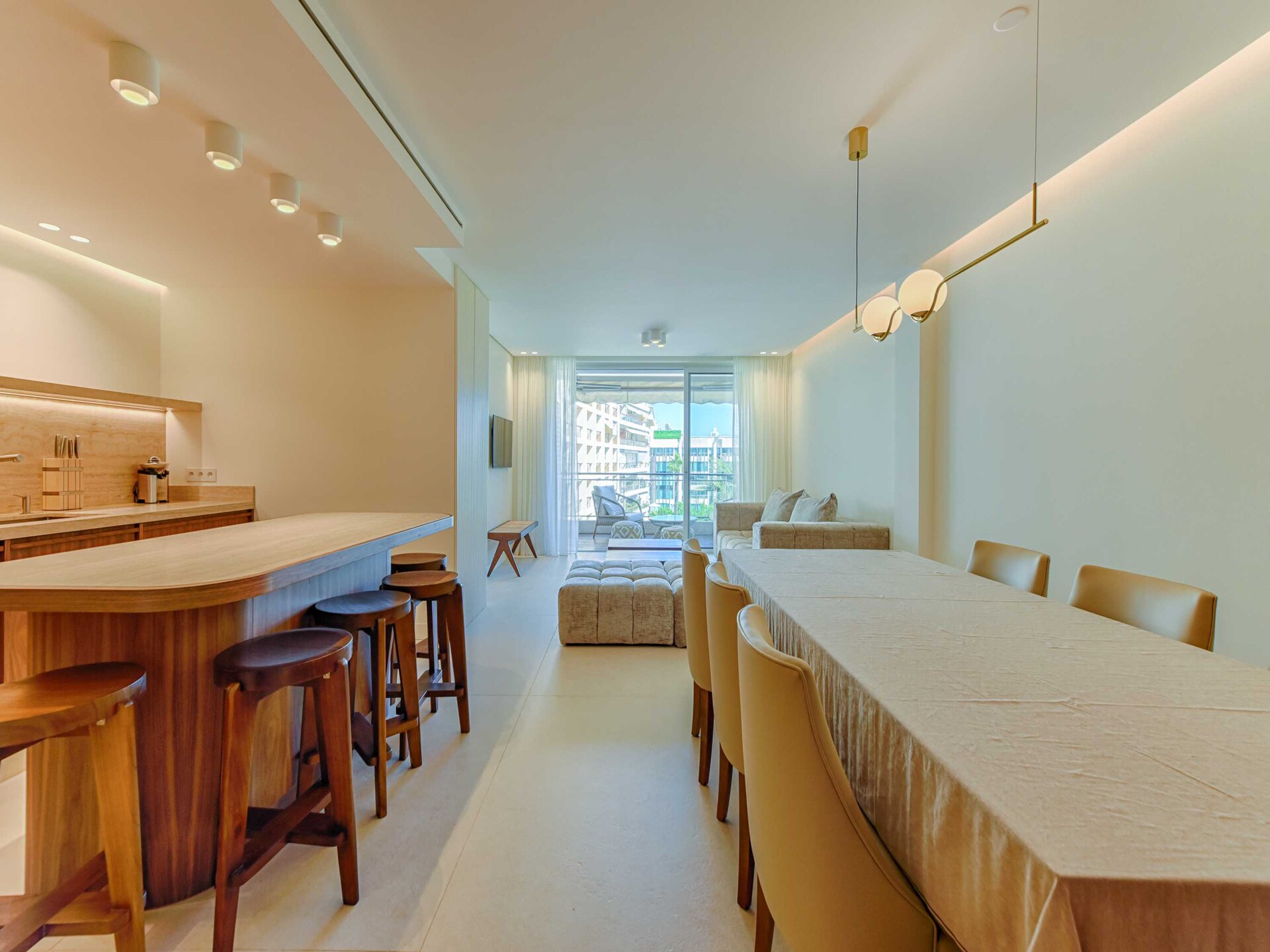 Ruim 3-slaapkamerappartement in het bruisende hart van Cannes - foto 9