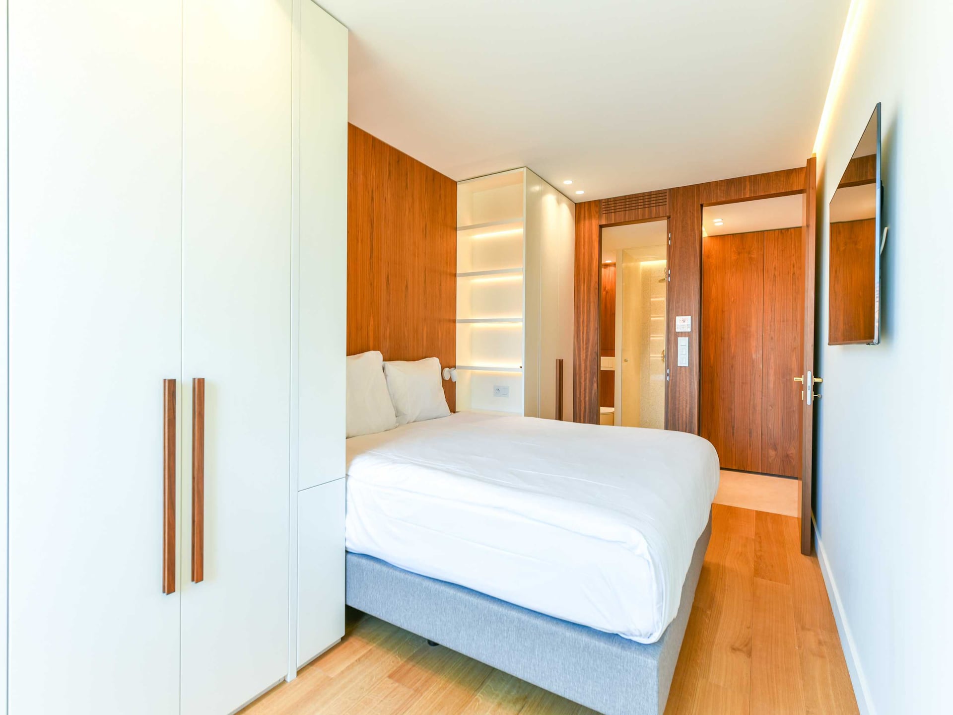 Ruim 3-slaapkamerappartement in het bruisende hart van Cannes - foto 11