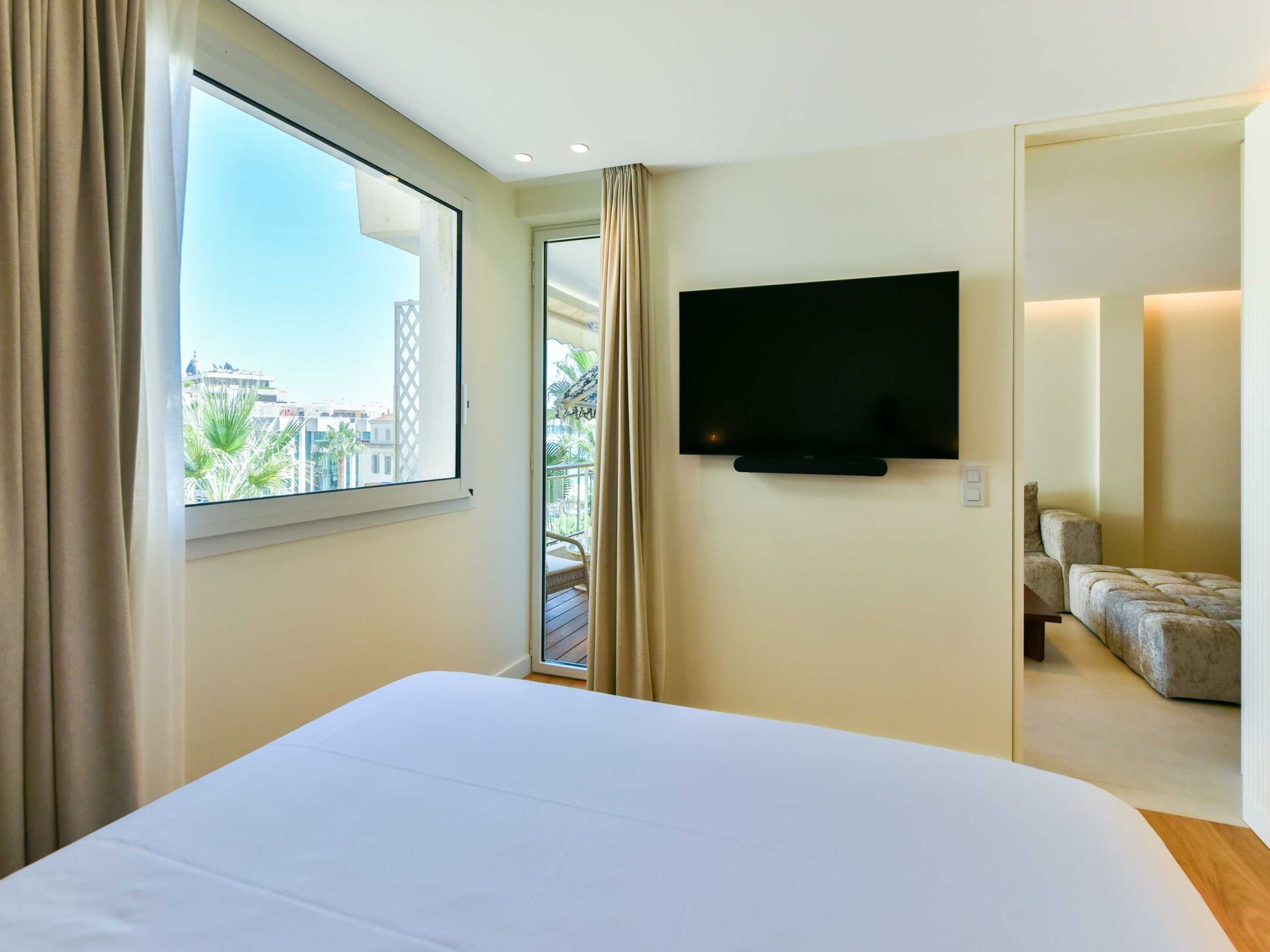 Ruim 3-slaapkamerappartement in het bruisende hart van Cannes - foto 19