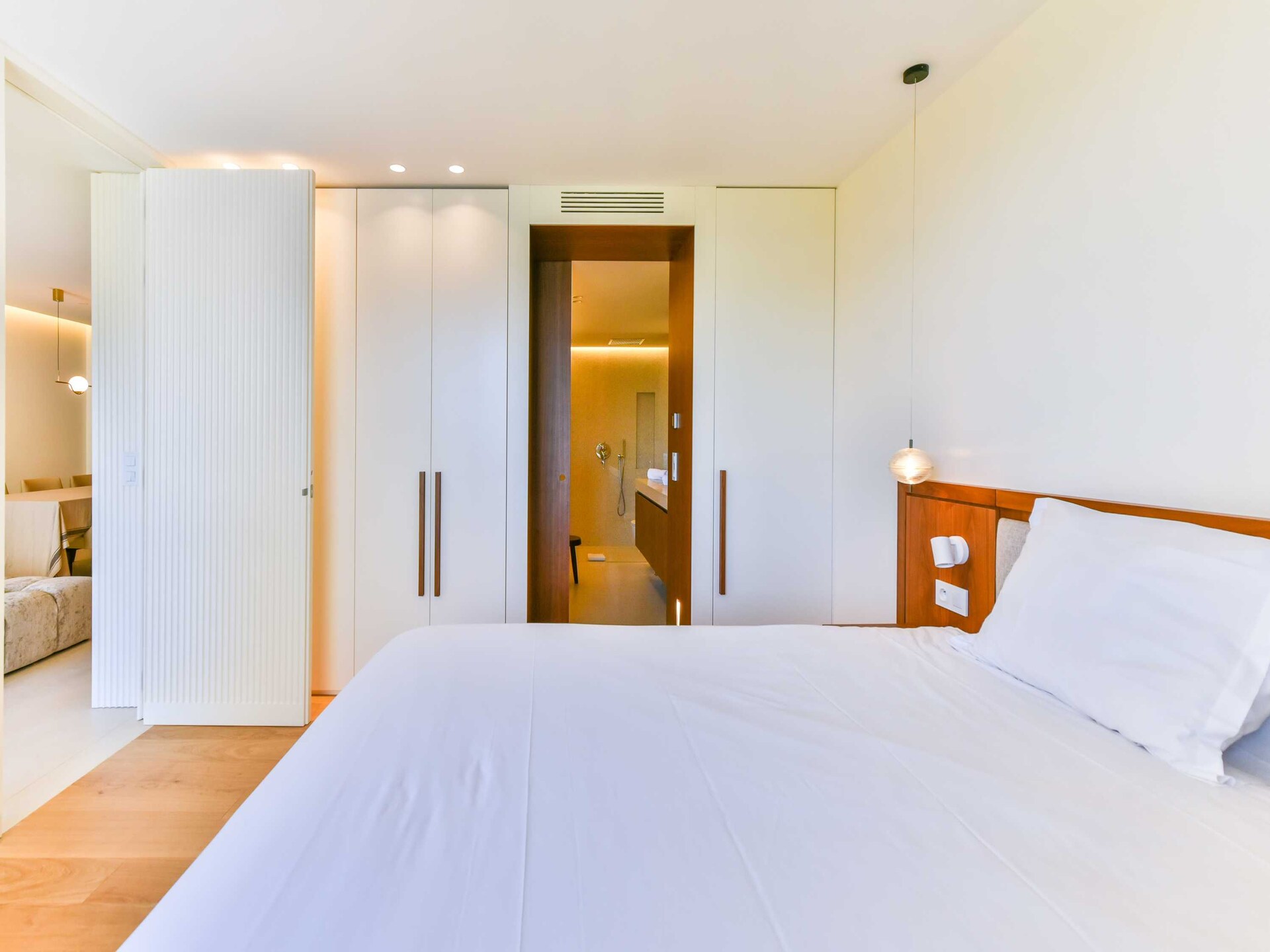 Ruim 3-slaapkamerappartement in het bruisende hart van Cannes - foto 21