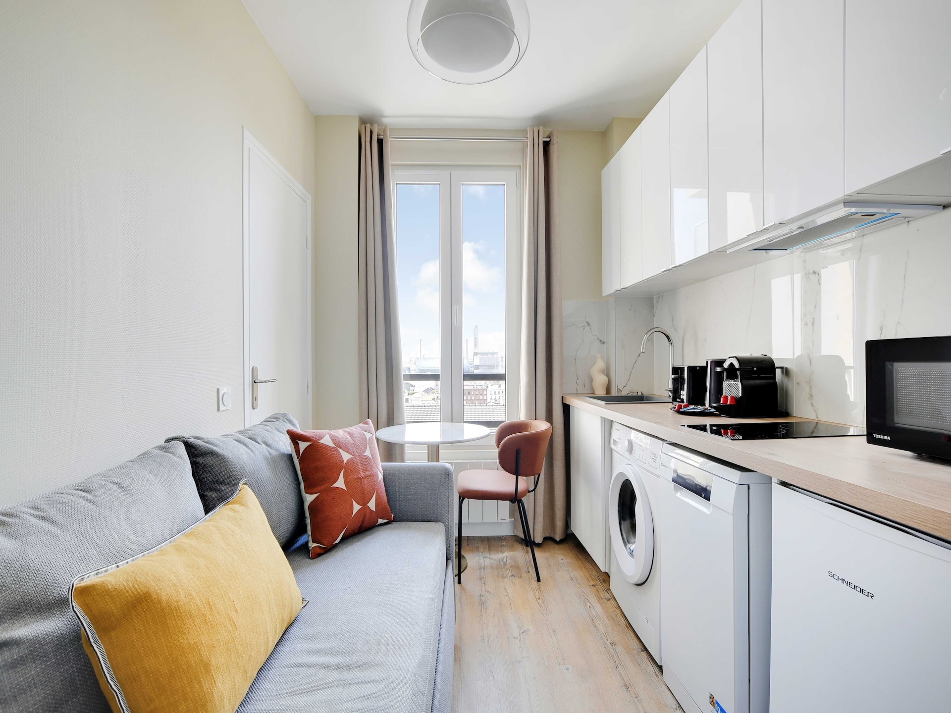 Licht appartement in Ivry-sur-Seine, metro naar Parijs op 2 minuten lopen - foto 2