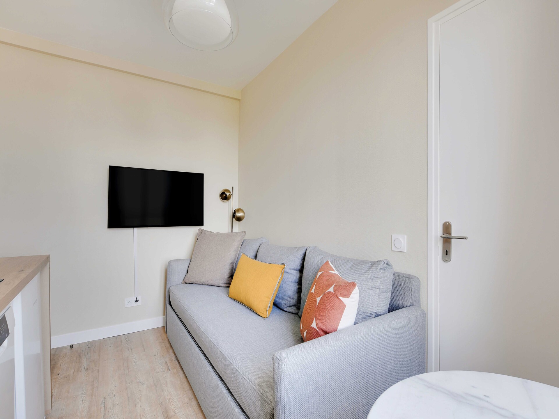 Licht appartement in Ivry-sur-Seine, metro naar Parijs op 2 minuten lopen - foto 7