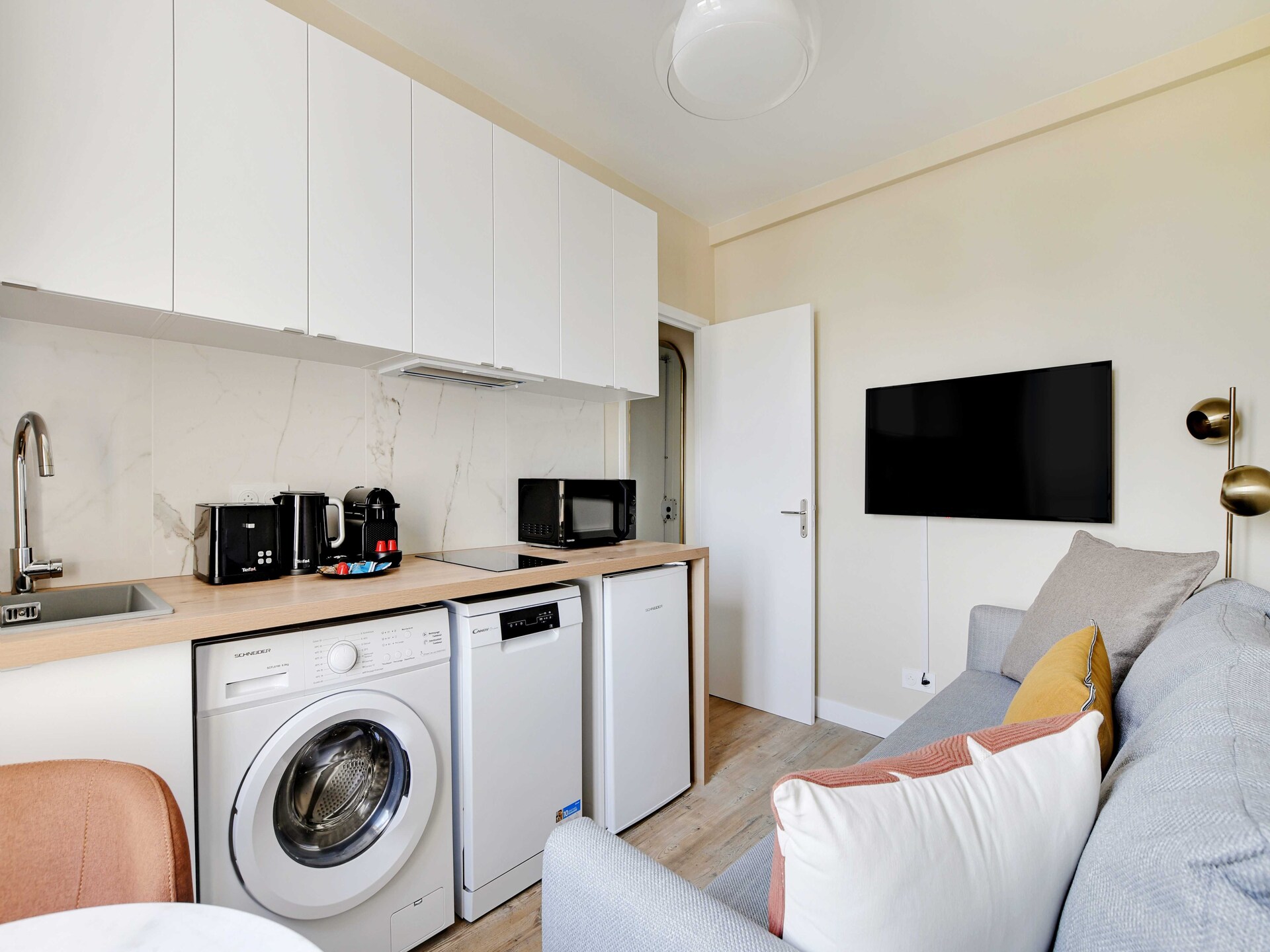 Licht appartement in Ivry-sur-Seine, metro naar Parijs op 2 minuten lopen - foto 9