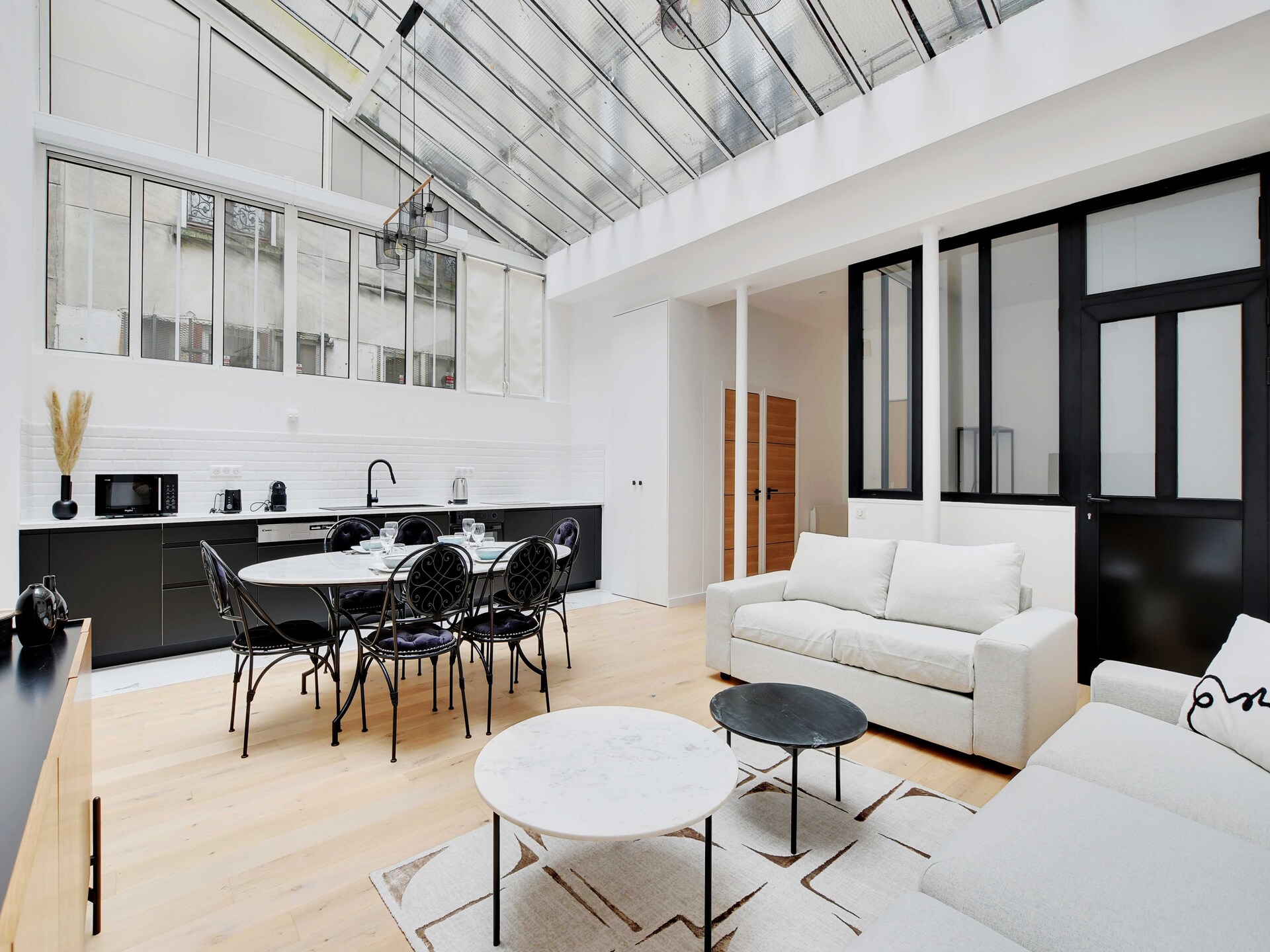 Authentiek appartement in bruisend 11e arrondissement, vlakbij Place Voltaire - foto 17