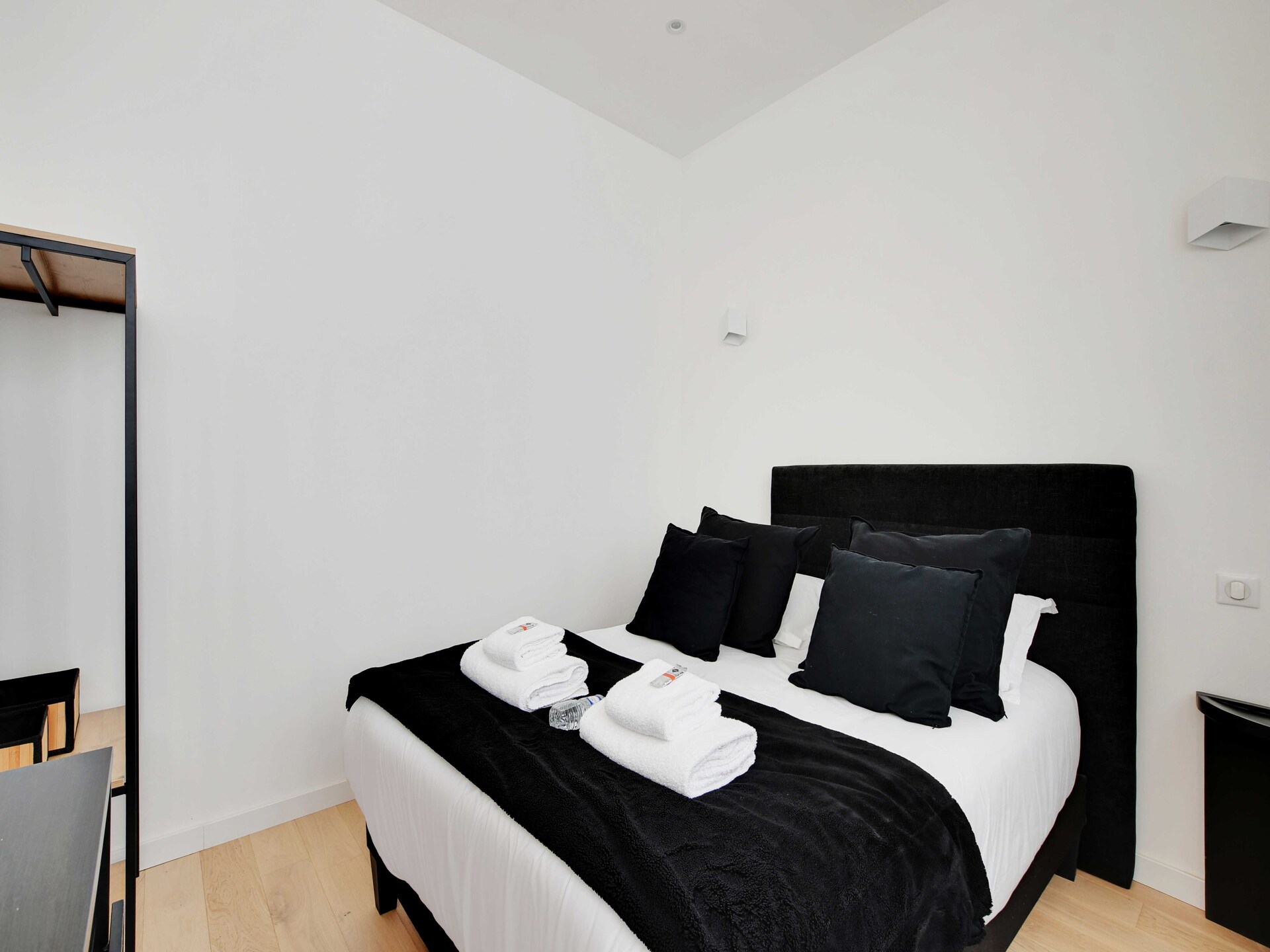 Authentiek appartement in bruisend 11e arrondissement, vlakbij Place Voltaire - foto 12