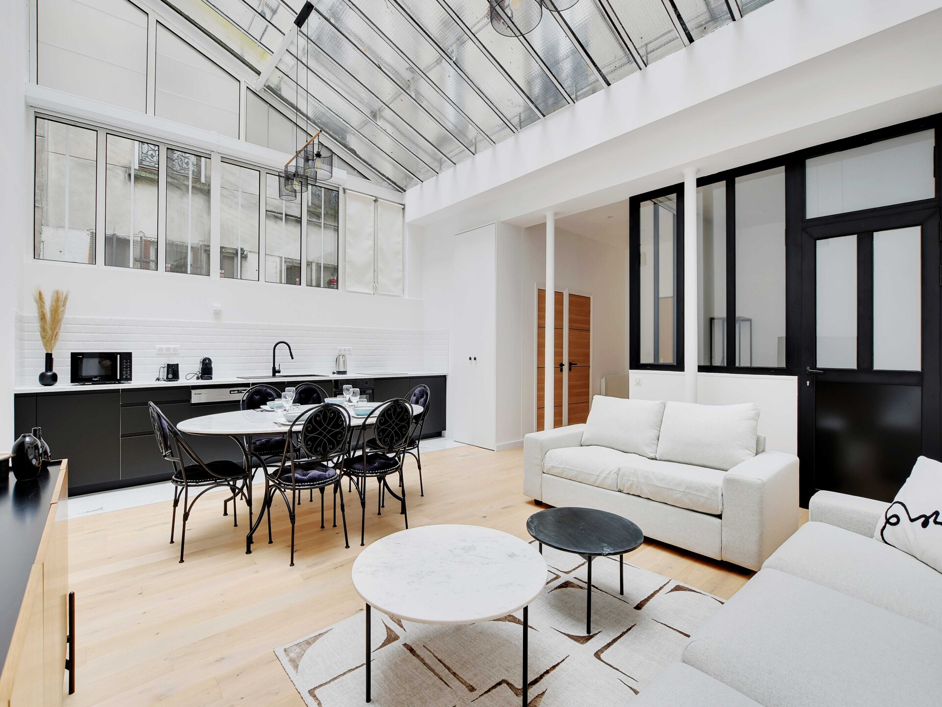 Authentiek appartement in bruisend 11e arrondissement, vlakbij Place Voltaire - foto 9