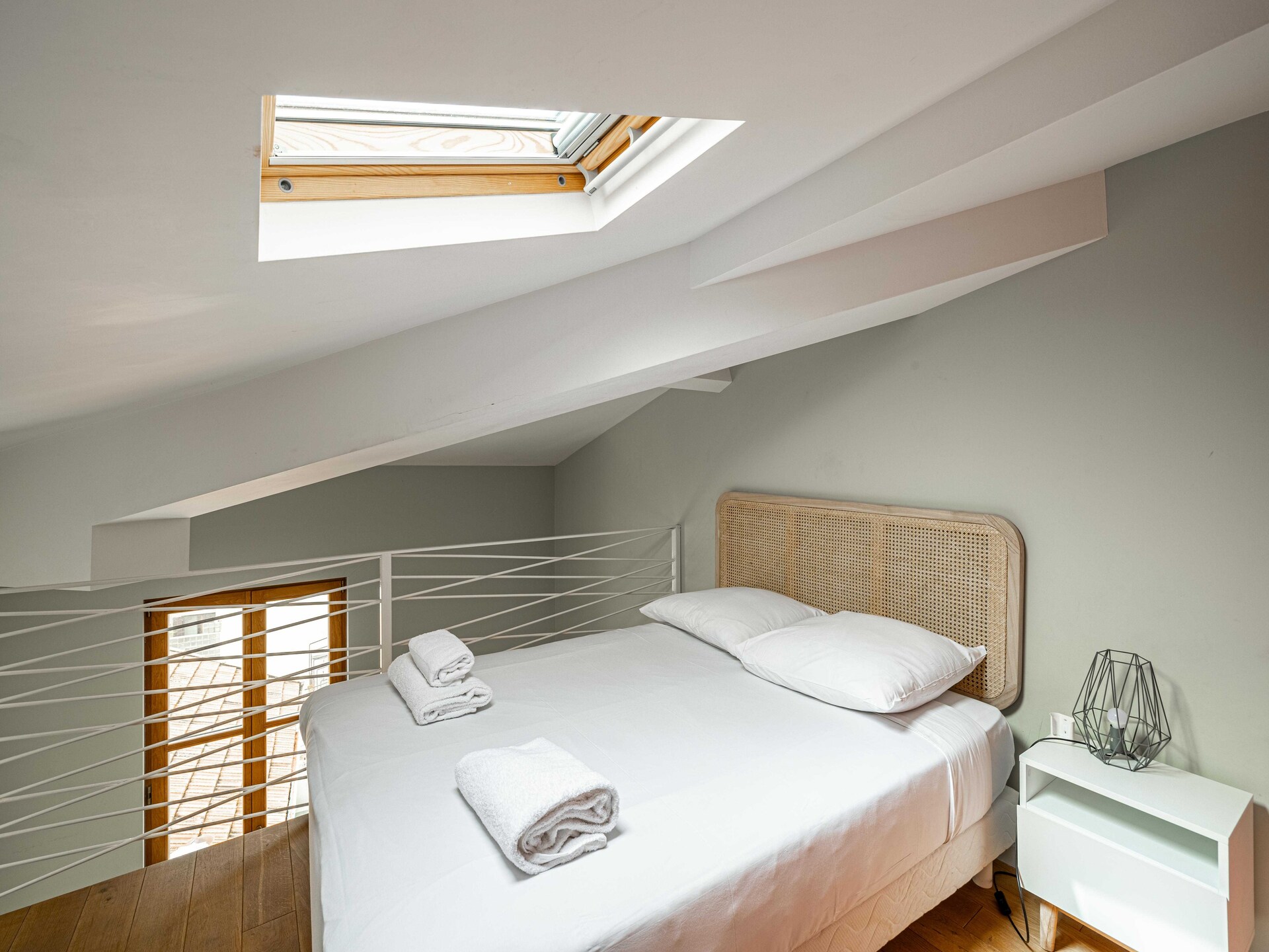 Licht duplex-appartement in het hart van Le Suquet, op 100m van het Palais - foto 4