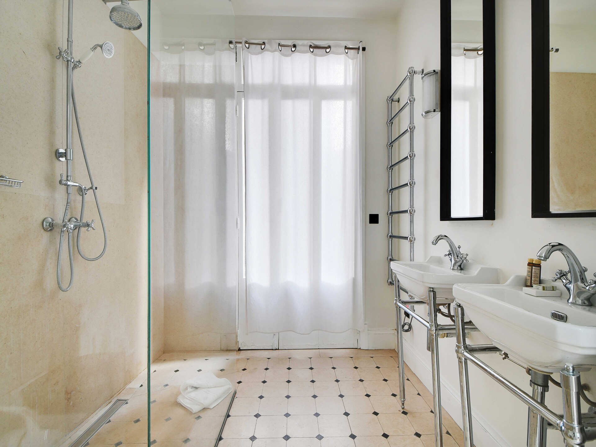 Luxe 130m² appartement met 3 slaapkamers in het 5e arrondissement, vlakbij Jardin du Luxembourg - foto 17