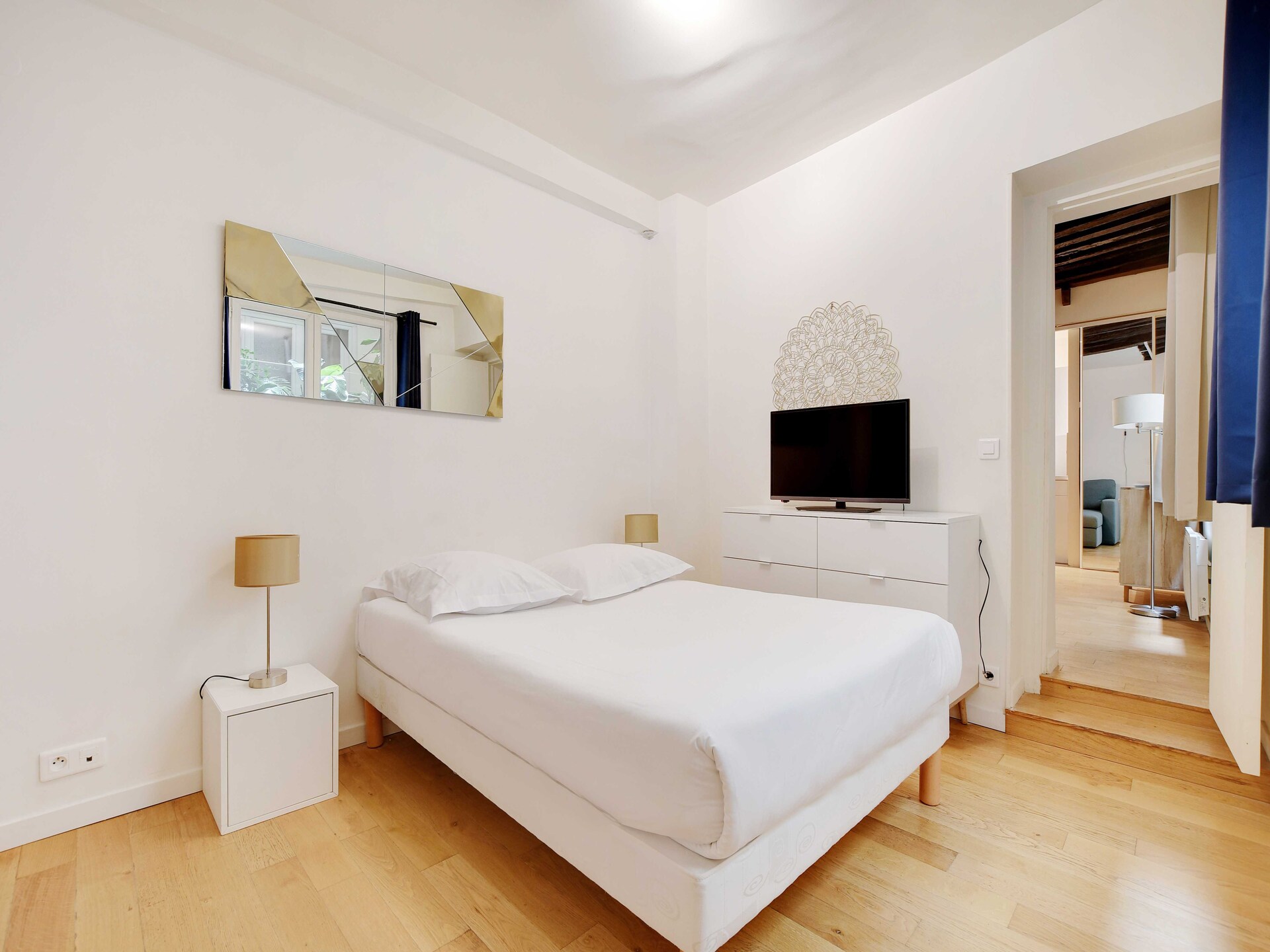 Gerenoveerd appartement in hartje 1e arrondissement, vlakbij metro - foto 15