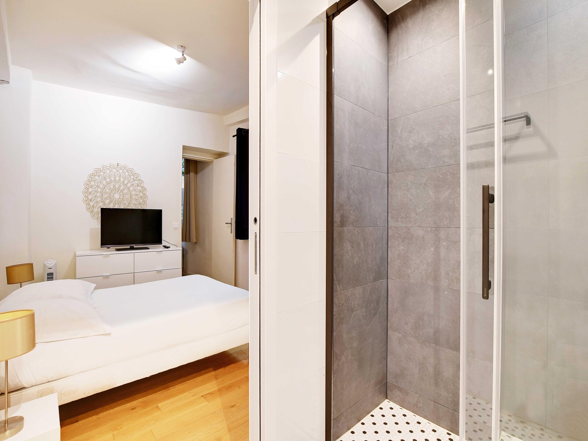Gerenoveerd appartement in hartje 1e arrondissement, vlakbij metro - foto 18