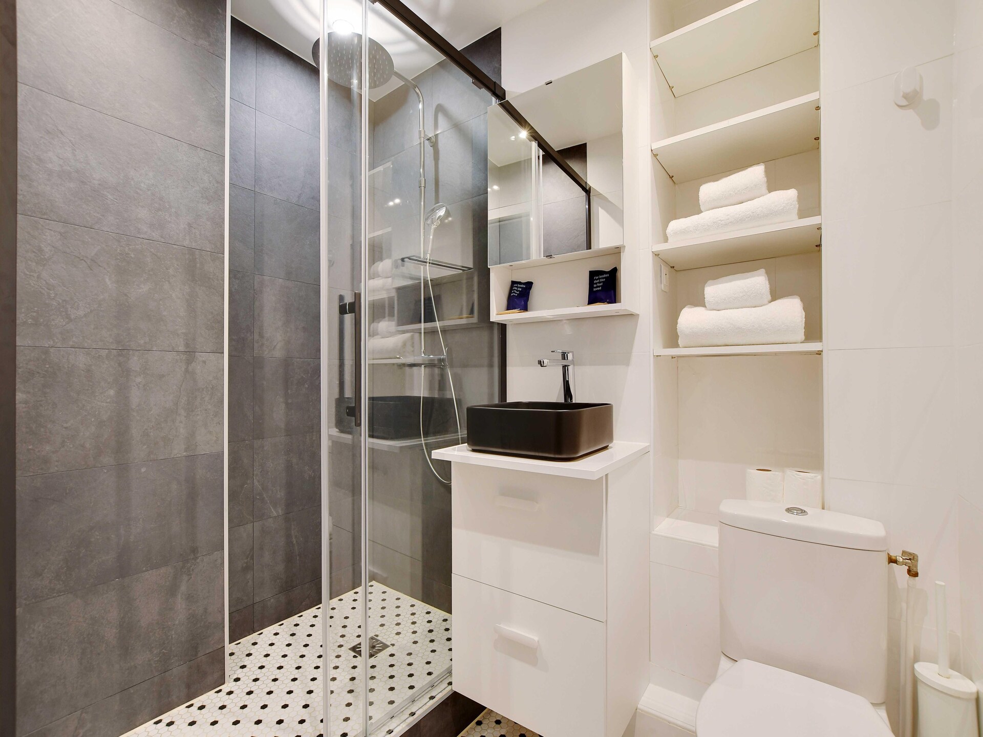 Gerenoveerd appartement in hartje 1e arrondissement, vlakbij metro - foto 19