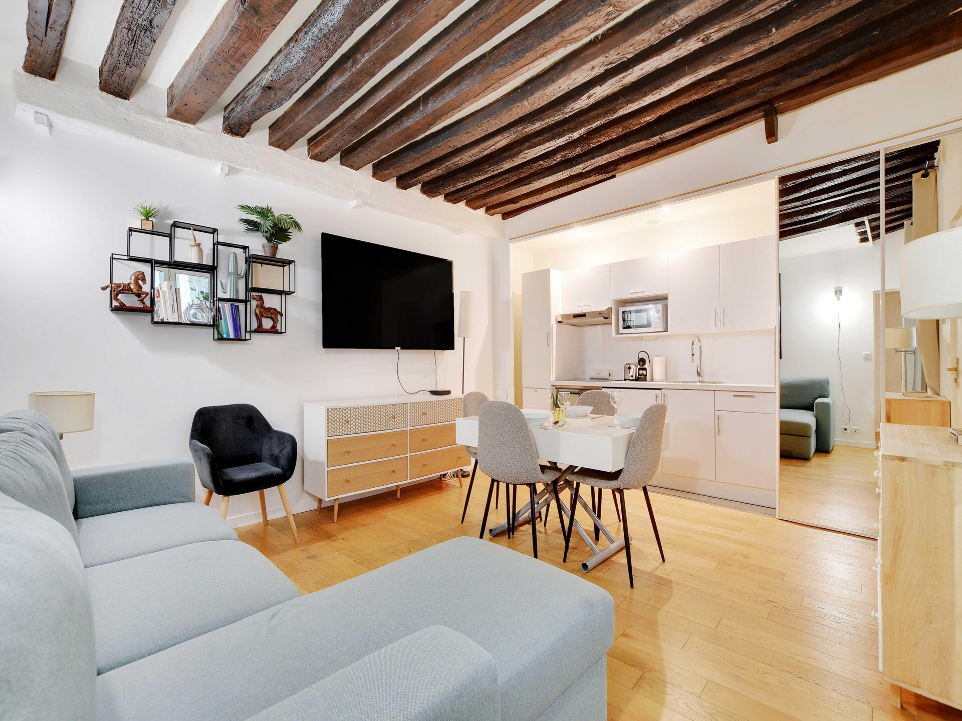 Gerenoveerd appartement in hartje 1e arrondissement, vlakbij metro - foto 5