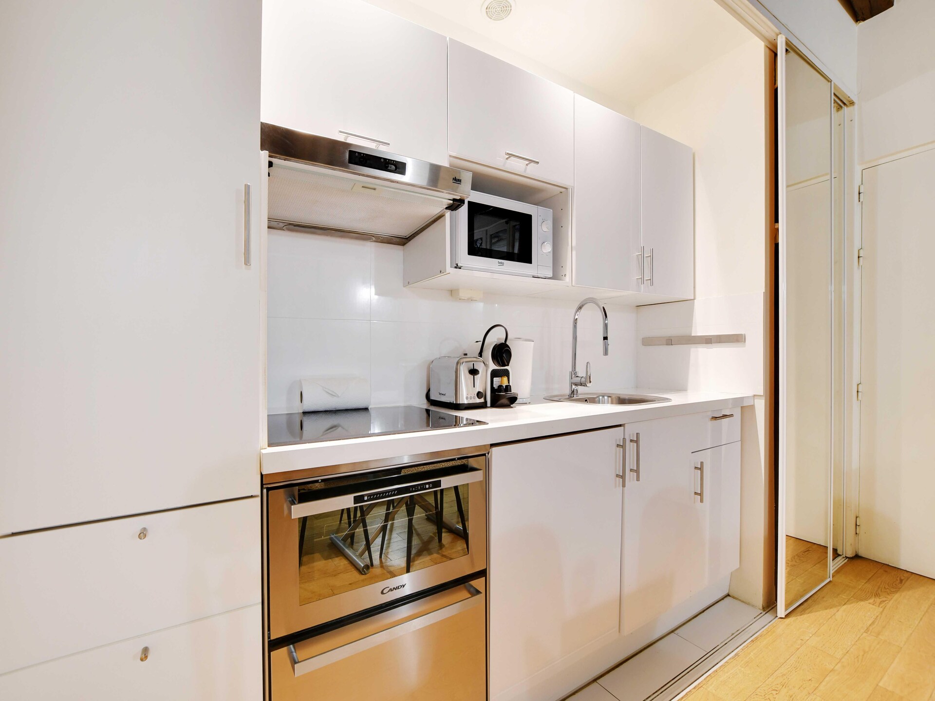 Gerenoveerd appartement in hartje 1e arrondissement, vlakbij metro - foto 12