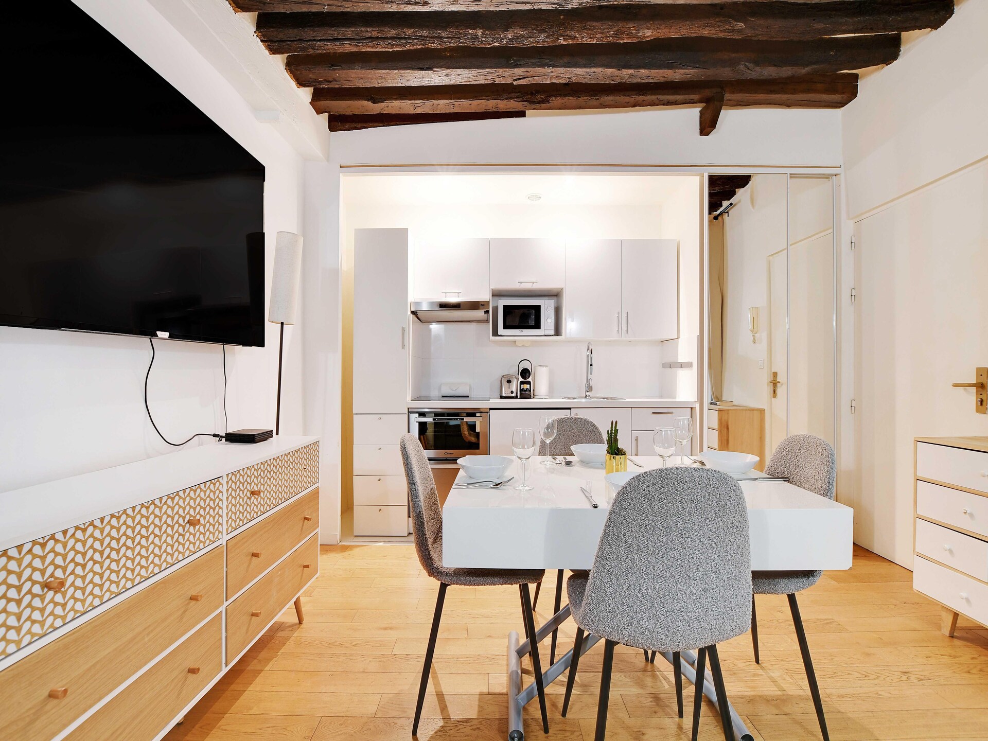Gerenoveerd appartement in hartje 1e arrondissement, vlakbij metro - foto 13