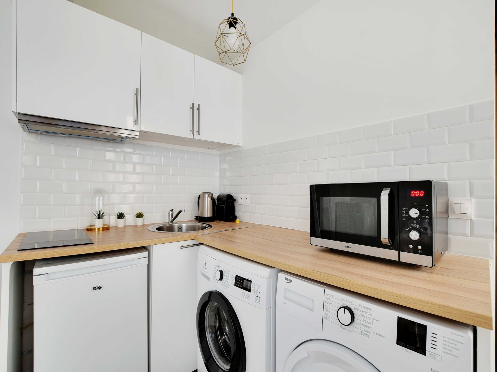 Compacte Parijse studio in levendig Quartier de la Roquette, 11e arrondissement - foto 3