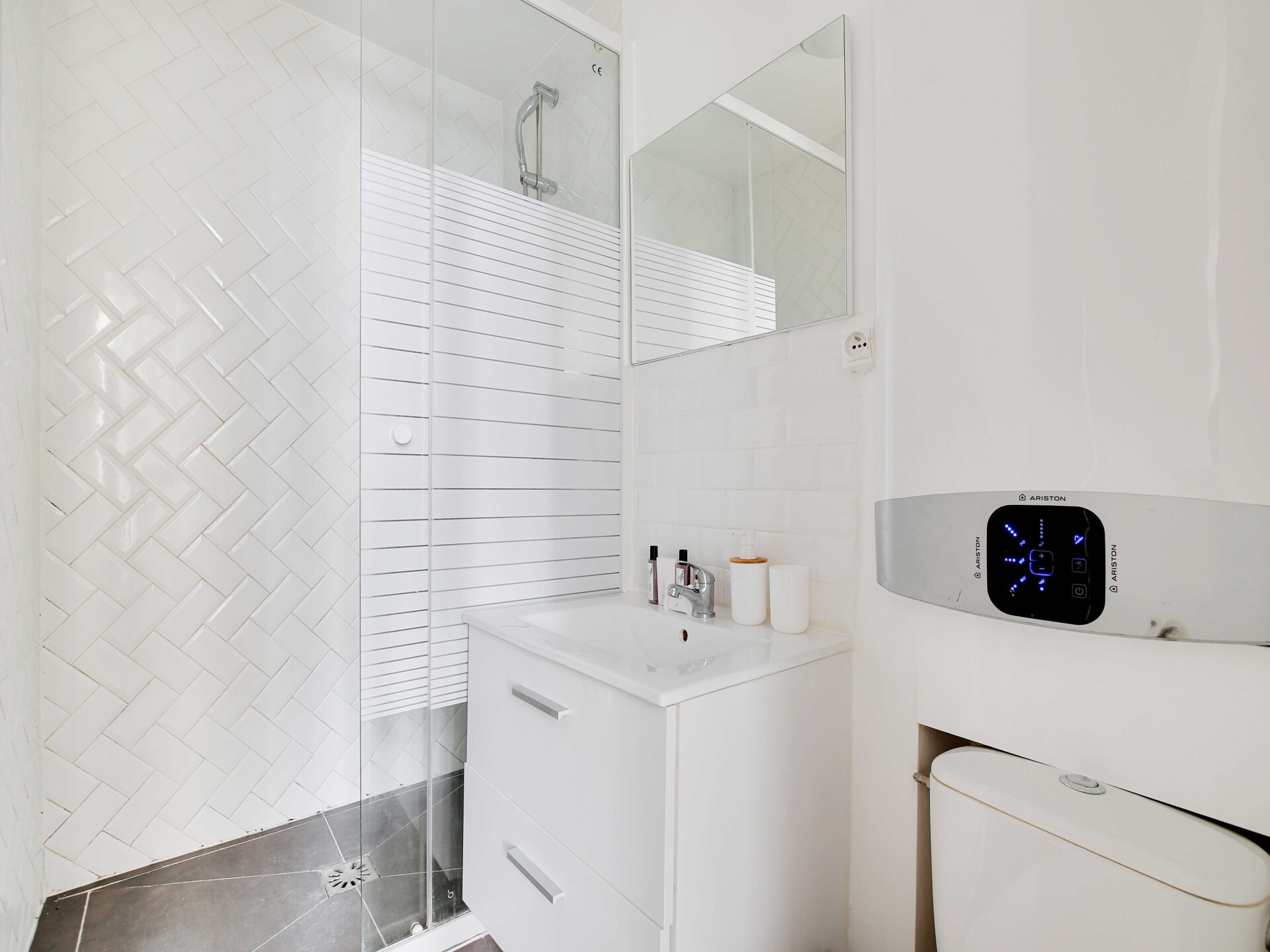 Compacte Parijse studio in levendig Quartier de la Roquette, 11e arrondissement - foto 5