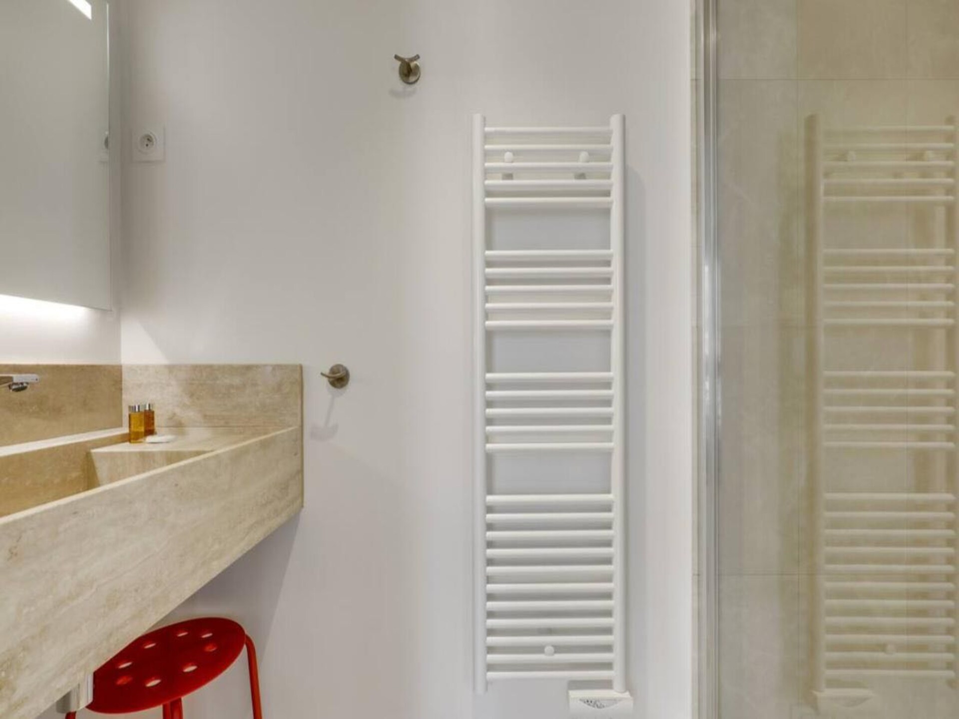Ruim 4-slaapkamer appartement in Bonne-Nouvelle, vlakbij Porte Saint-Denis - foto 26