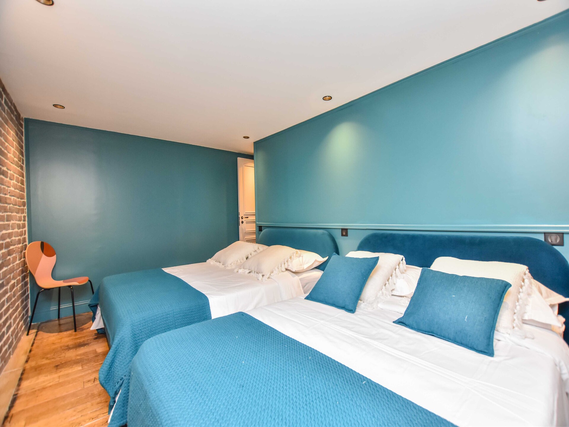 Ruim 8-persoons appartement in Parijs, vlakbij metrolijn 4 - foto 18