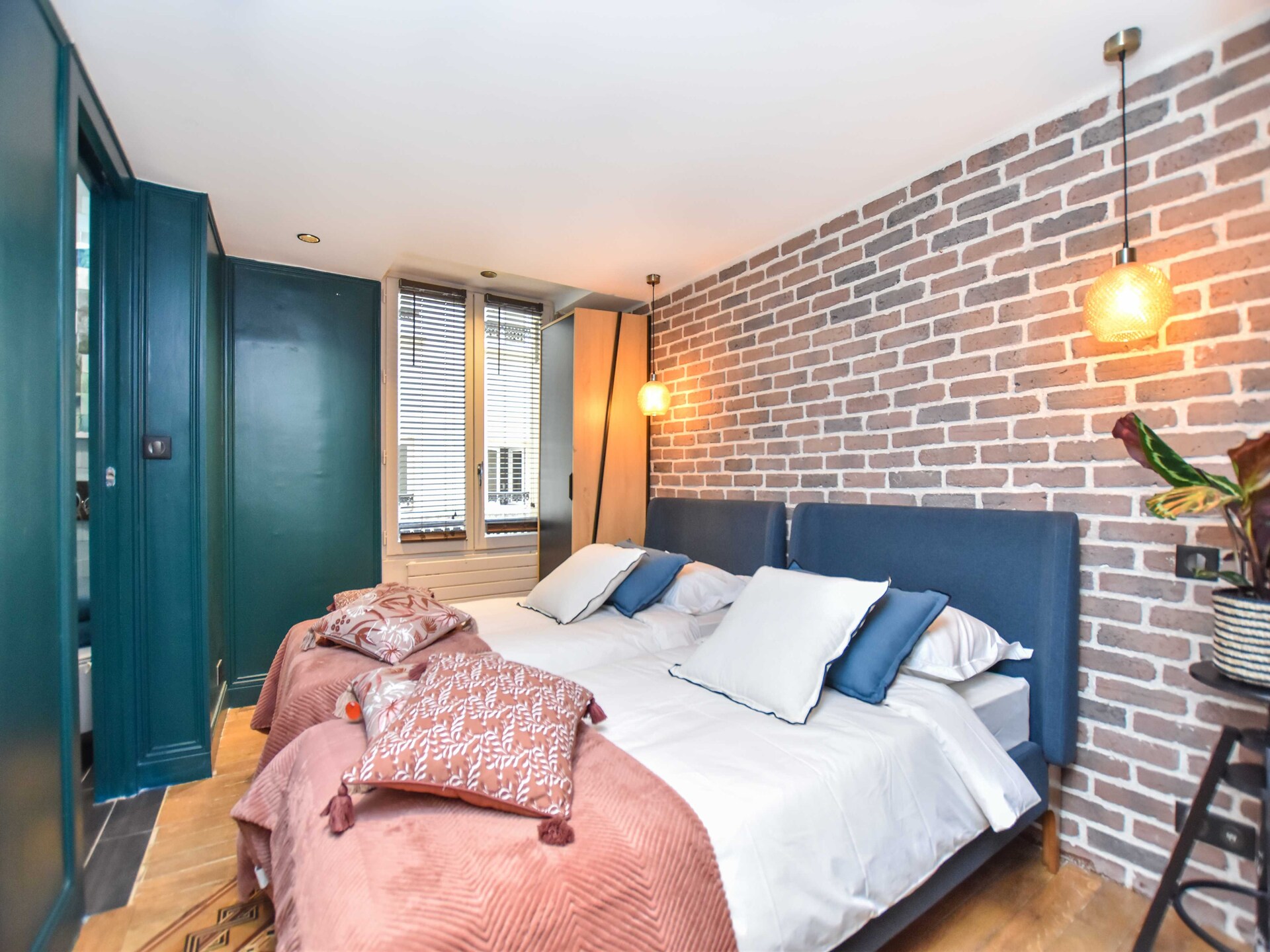 Ruim 8-persoons appartement in Parijs, vlakbij metrolijn 4 - foto 23