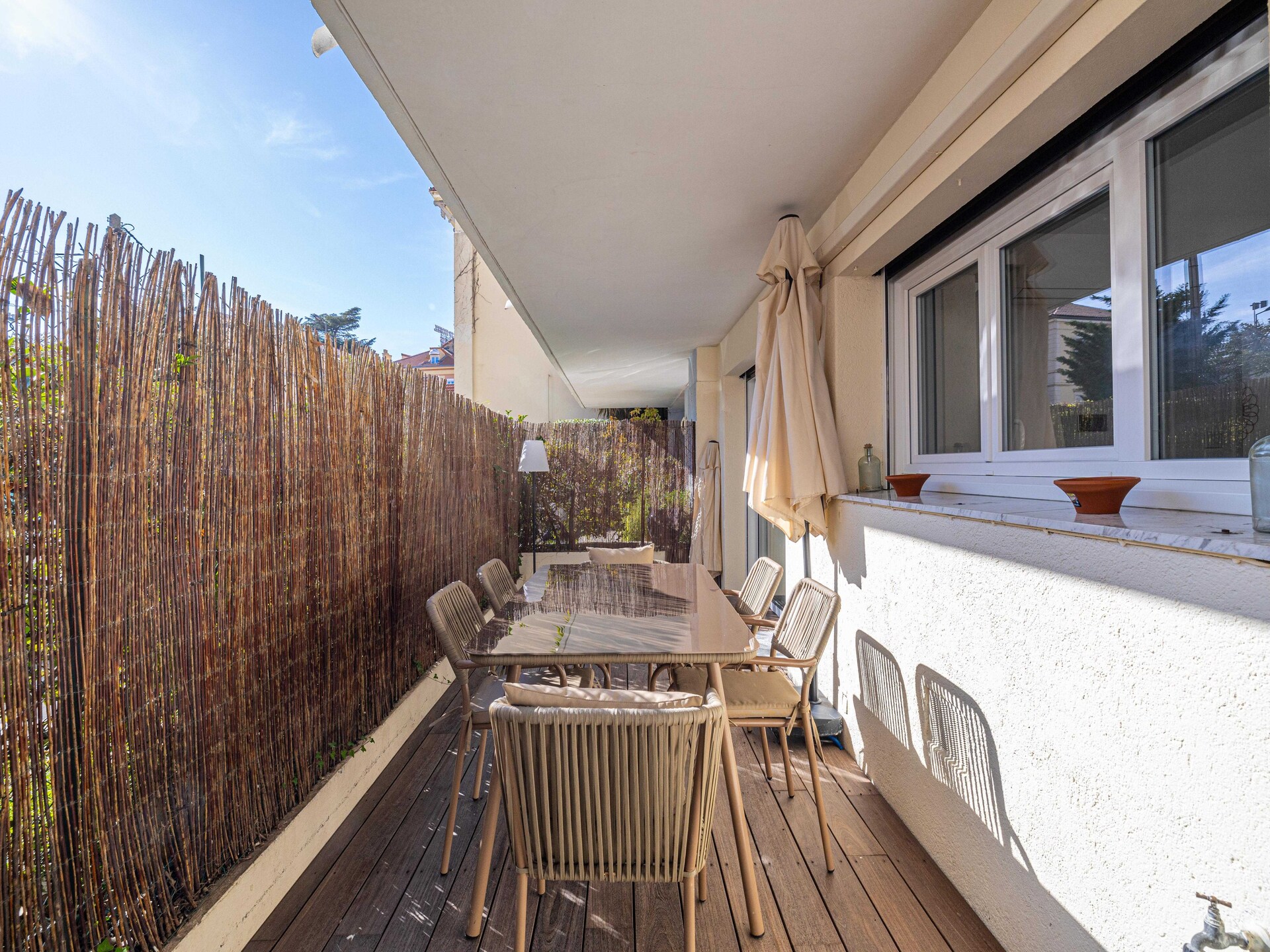 Licht appartement met 20m² terras in het hart van Cannes - foto 9