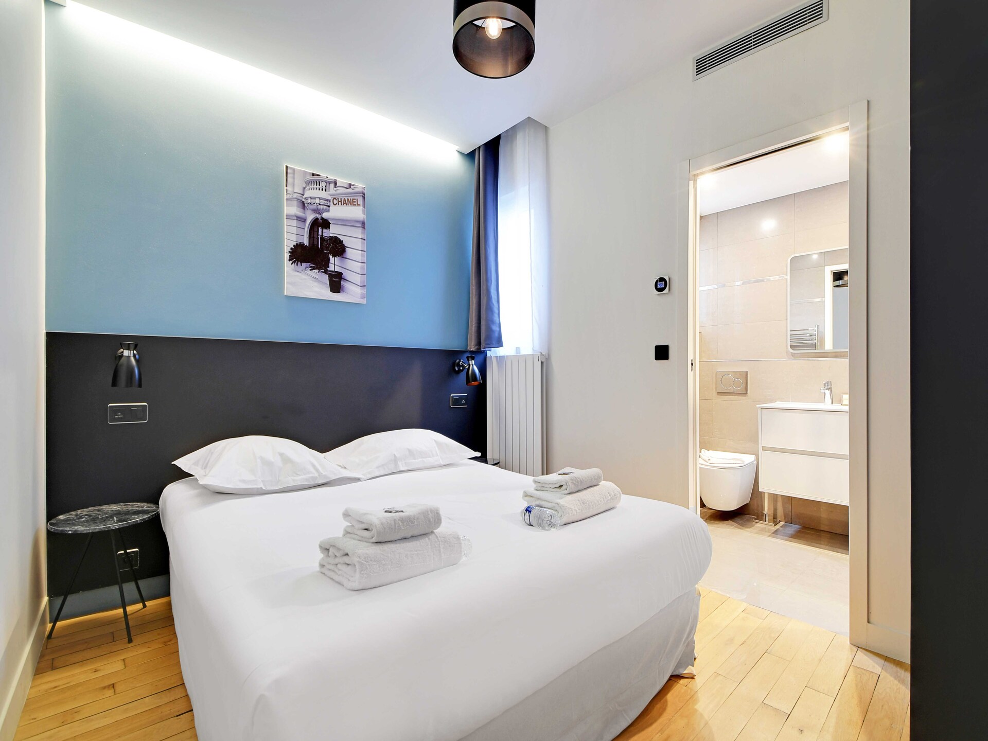 Stijlvol appartement met 2 slaapkamers in levendig Parijs 9e - foto 11