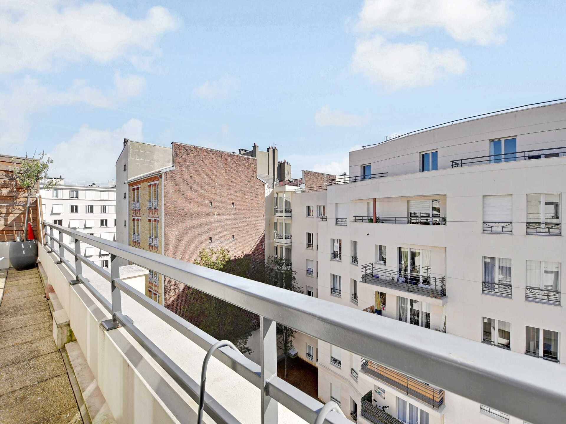 Licht appartement van 52 m² in Levallois-Perret, vlakbij de Seine - foto 12
