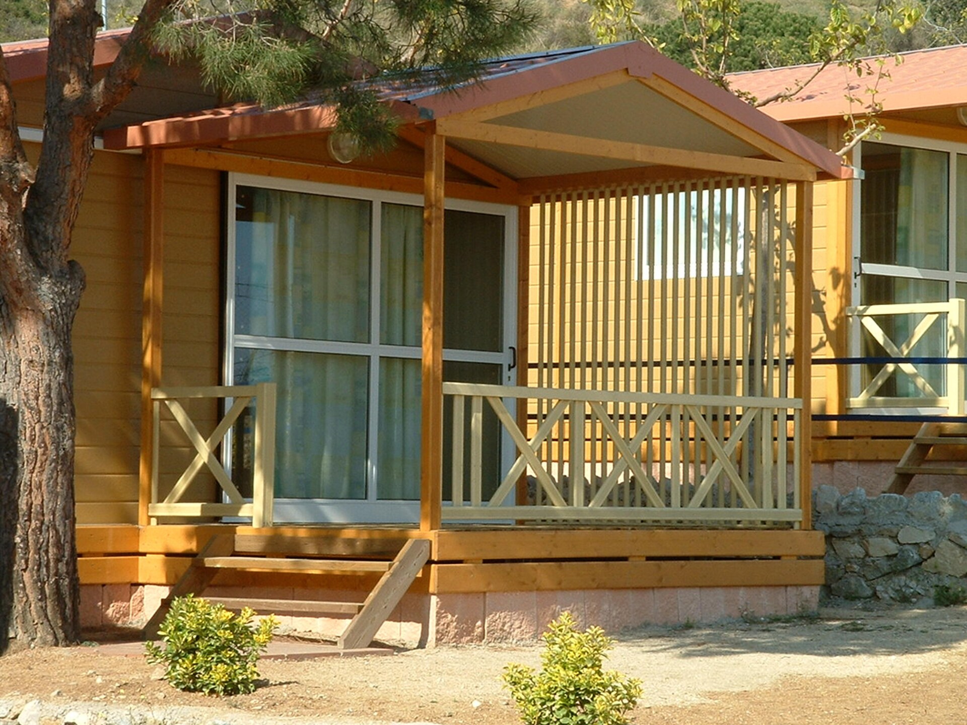 Camping Rocagrossa: Gezellige bungalow op 50m van het strand in Calella - foto 1