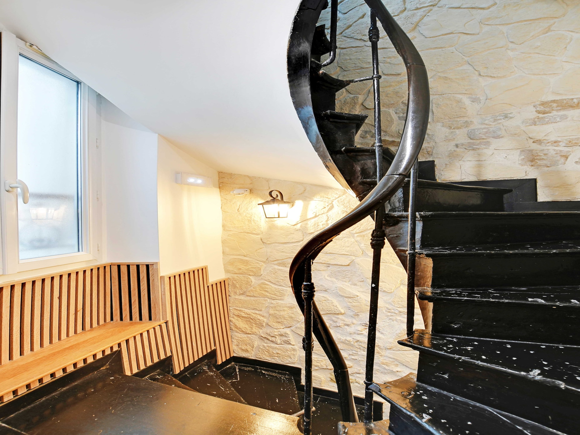 Lichte studio in het historische Sentier, hartje Parijs - foto 12