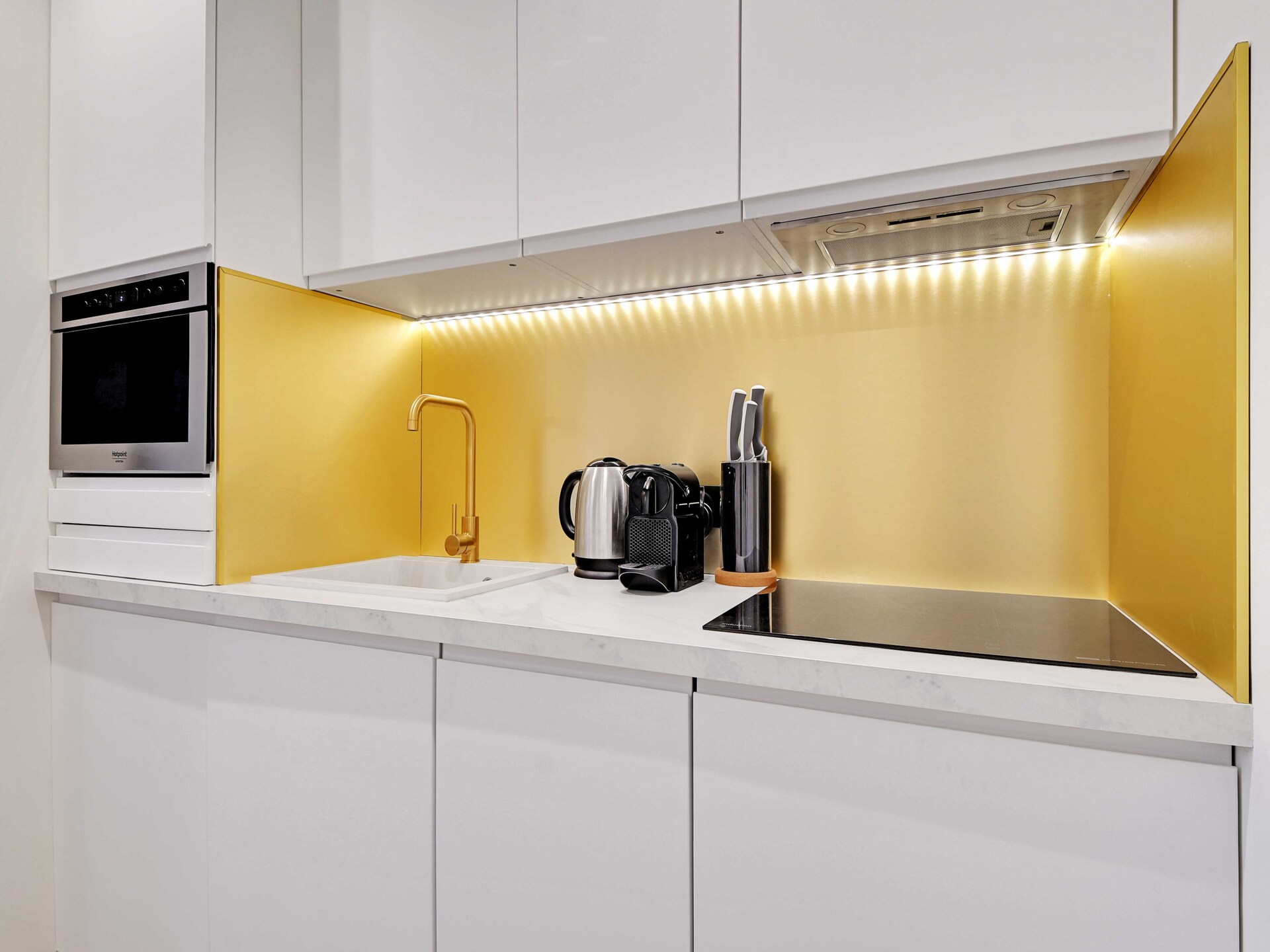 Licht appartement met 2 slaapkamers in levendig Faubourg-Montmartre, Parijs - foto 3