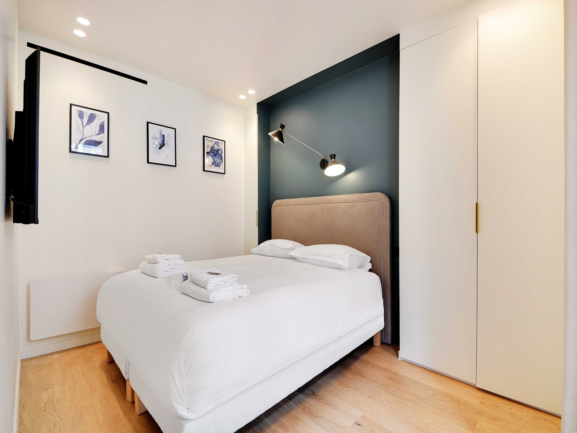 Licht appartement met 2 slaapkamers in levendig Faubourg-Montmartre, Parijs - foto 11