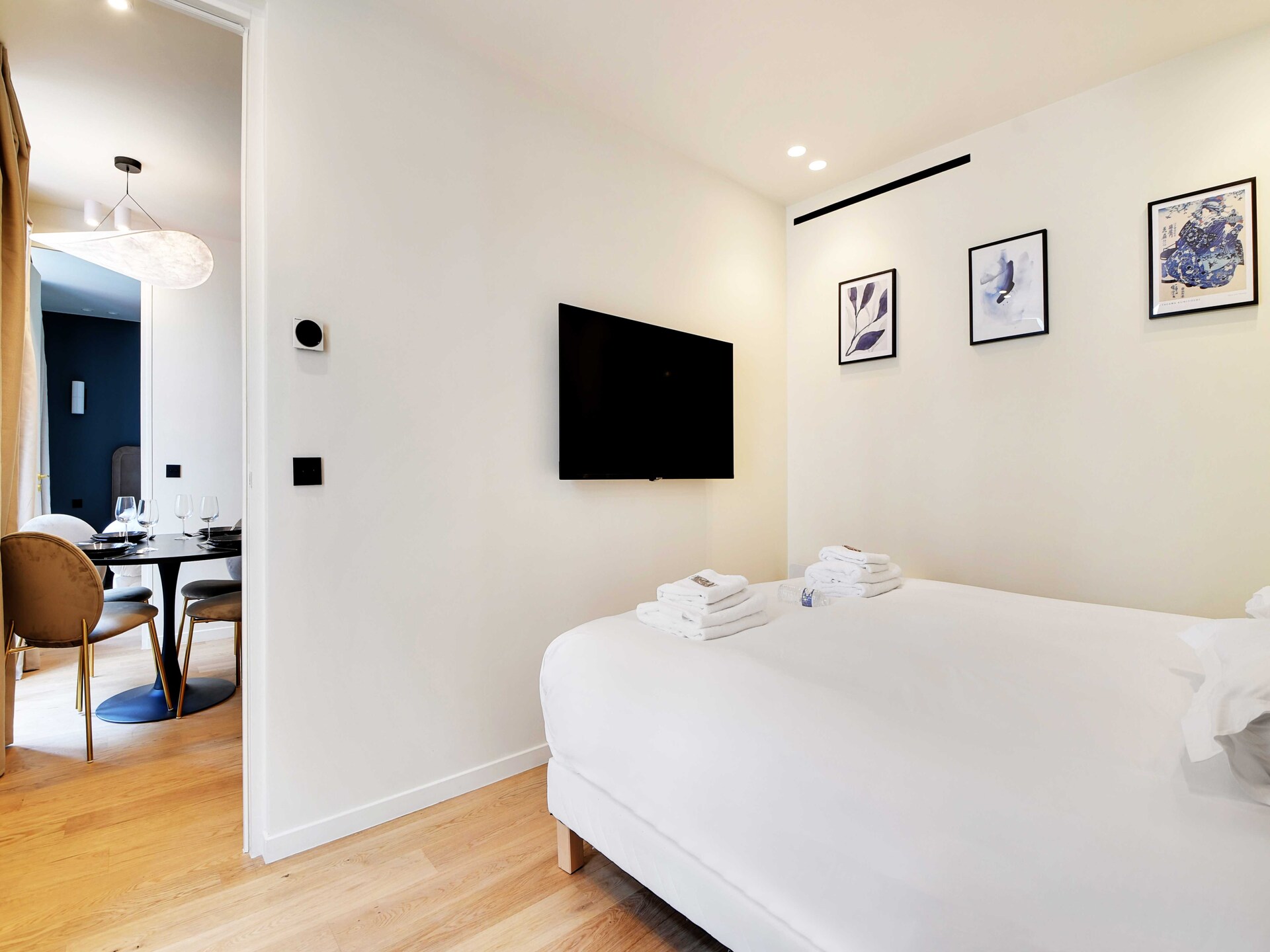 Licht appartement met 2 slaapkamers in levendig Faubourg-Montmartre, Parijs - foto 12