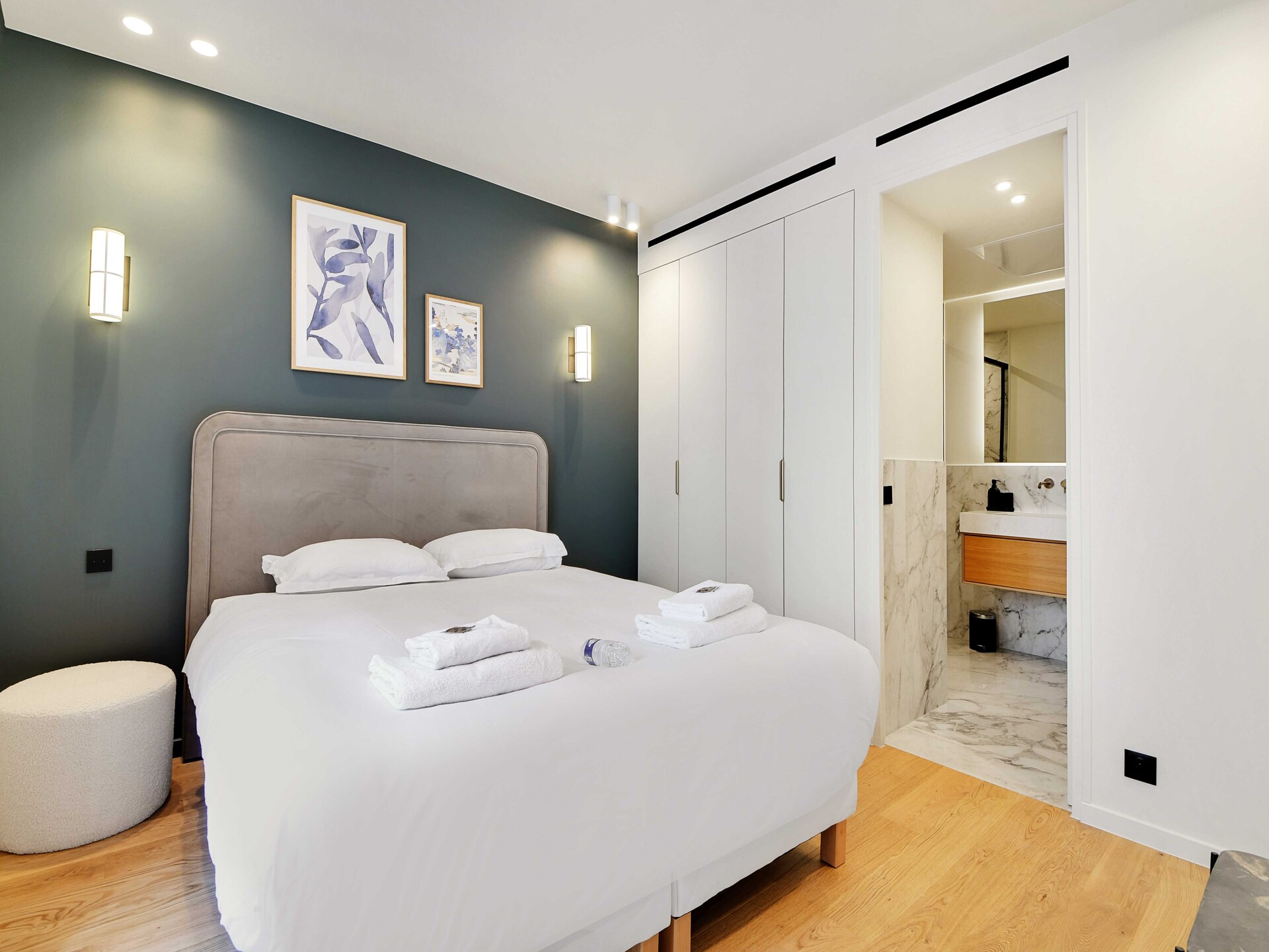 Licht appartement met 2 slaapkamers in levendig Faubourg-Montmartre, Parijs - foto 13
