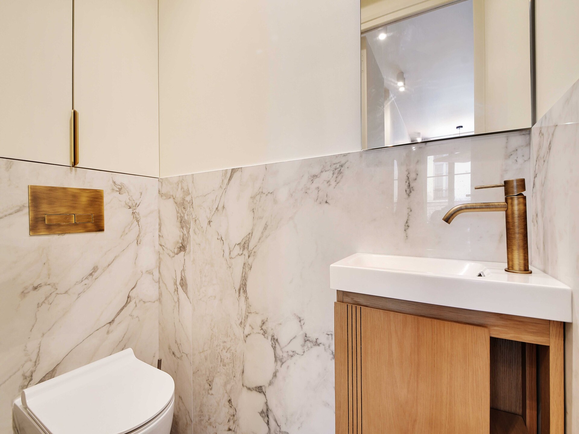 Licht appartement met 2 slaapkamers in levendig Faubourg-Montmartre, Parijs - foto 20