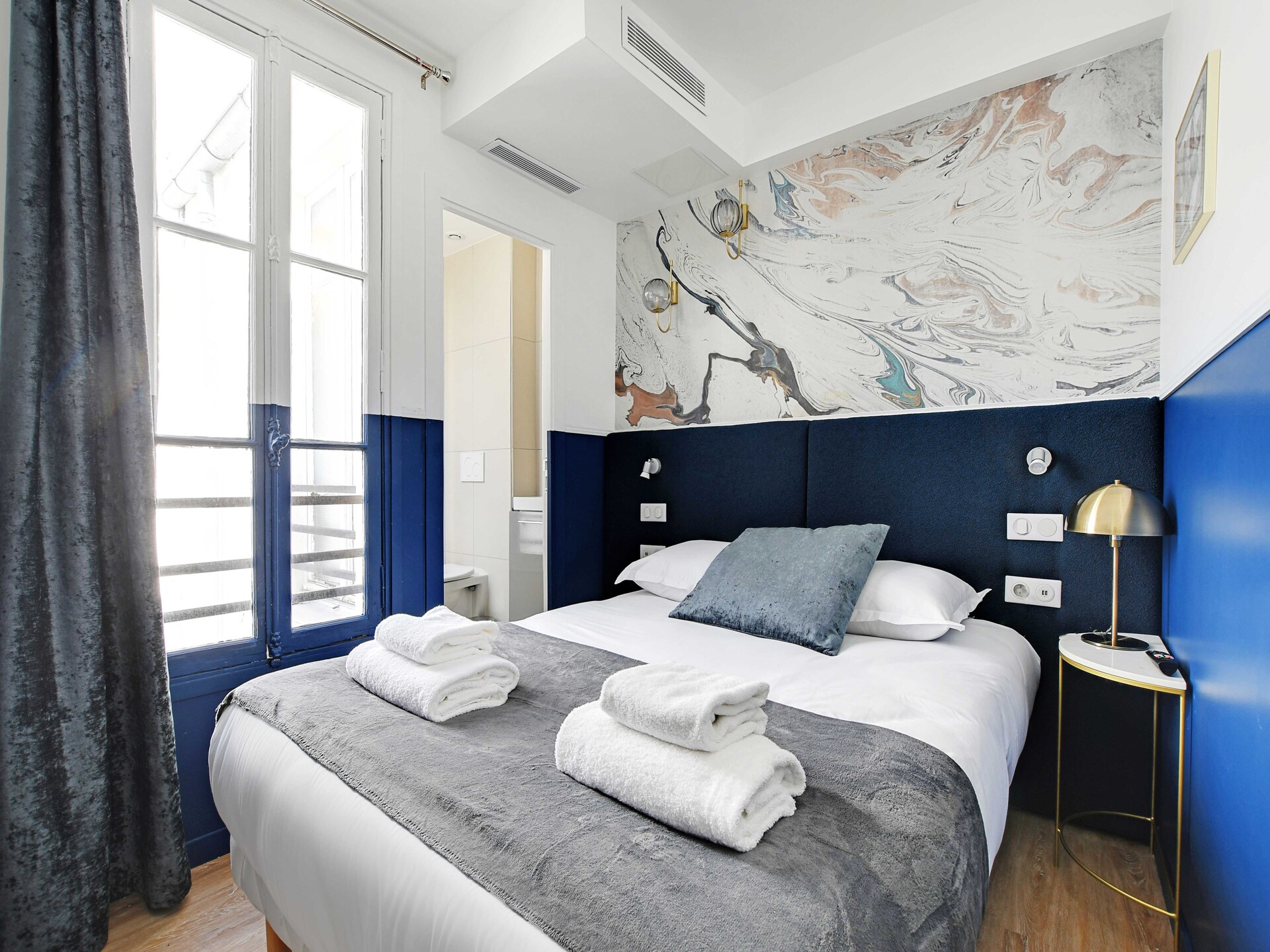 Compacte studio met airco bij Montmartre, 3 minuten van de metro - foto 1