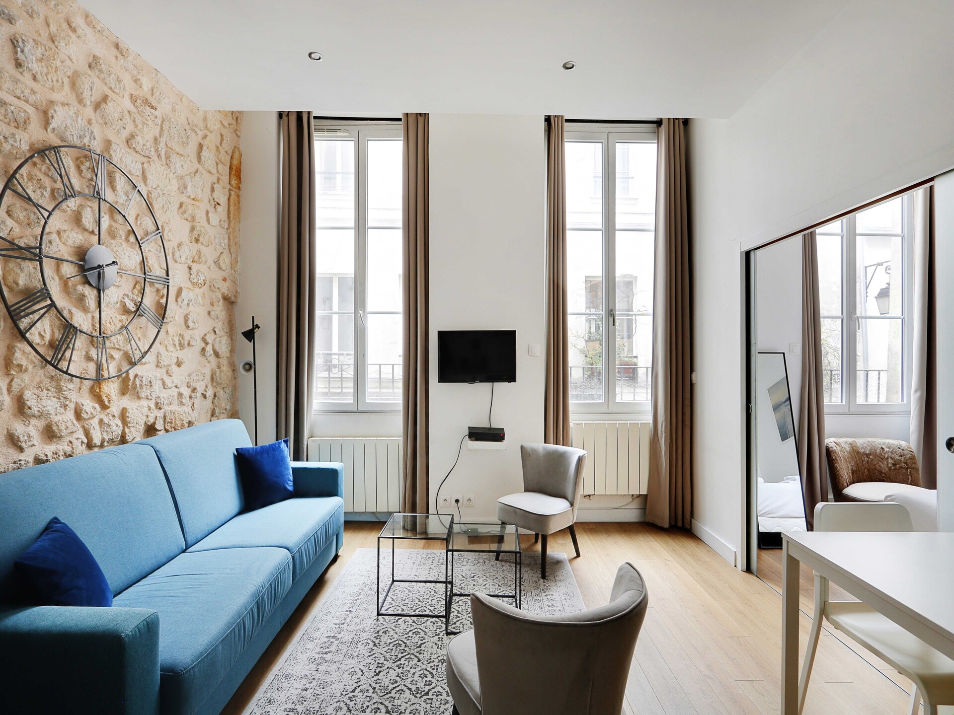 Licht appartement 35m² tussen Halles en Sentier, dichtbij het Louvre - foto 6