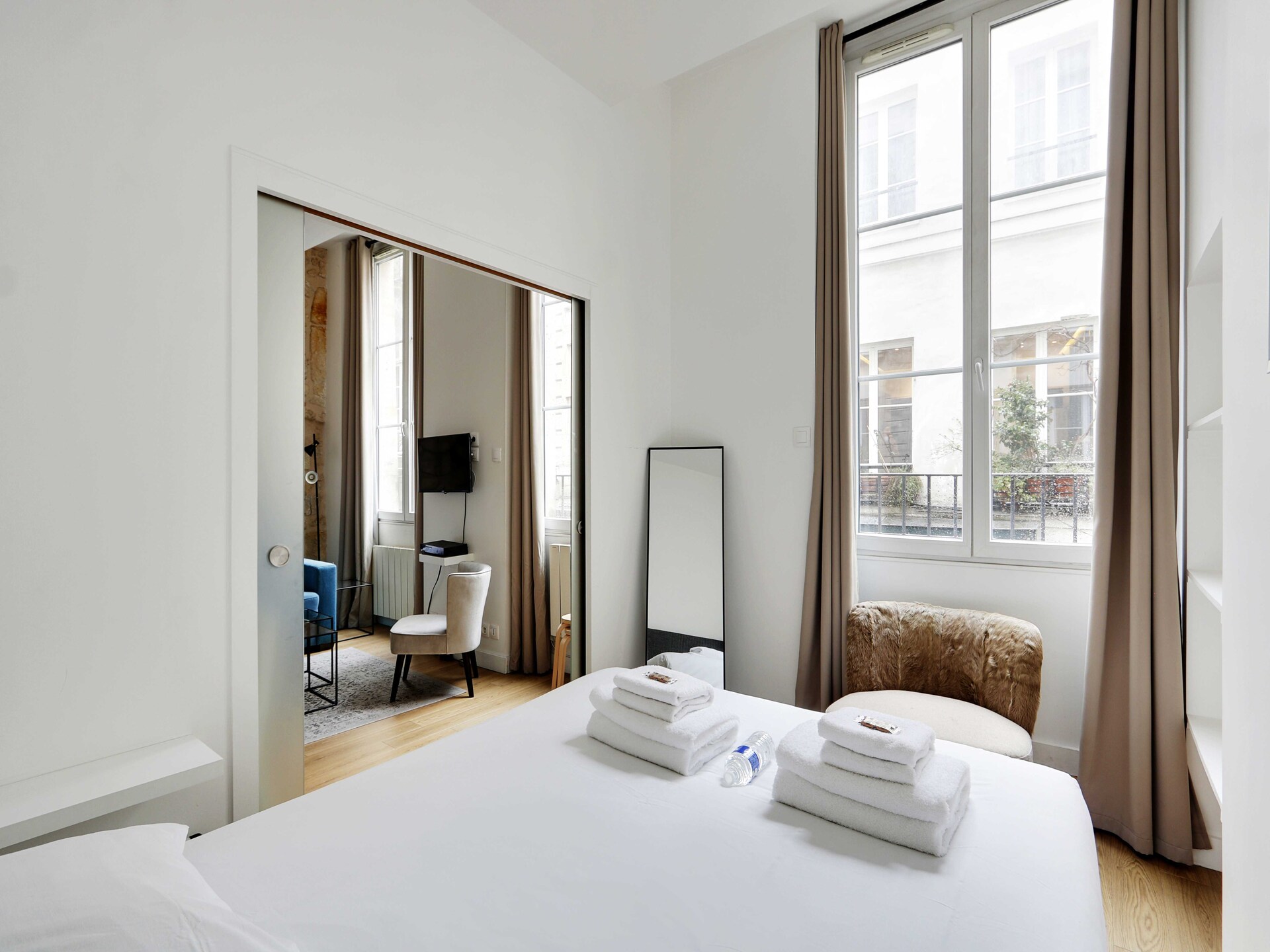 Licht appartement 35m² tussen Halles en Sentier, dichtbij het Louvre - foto 10