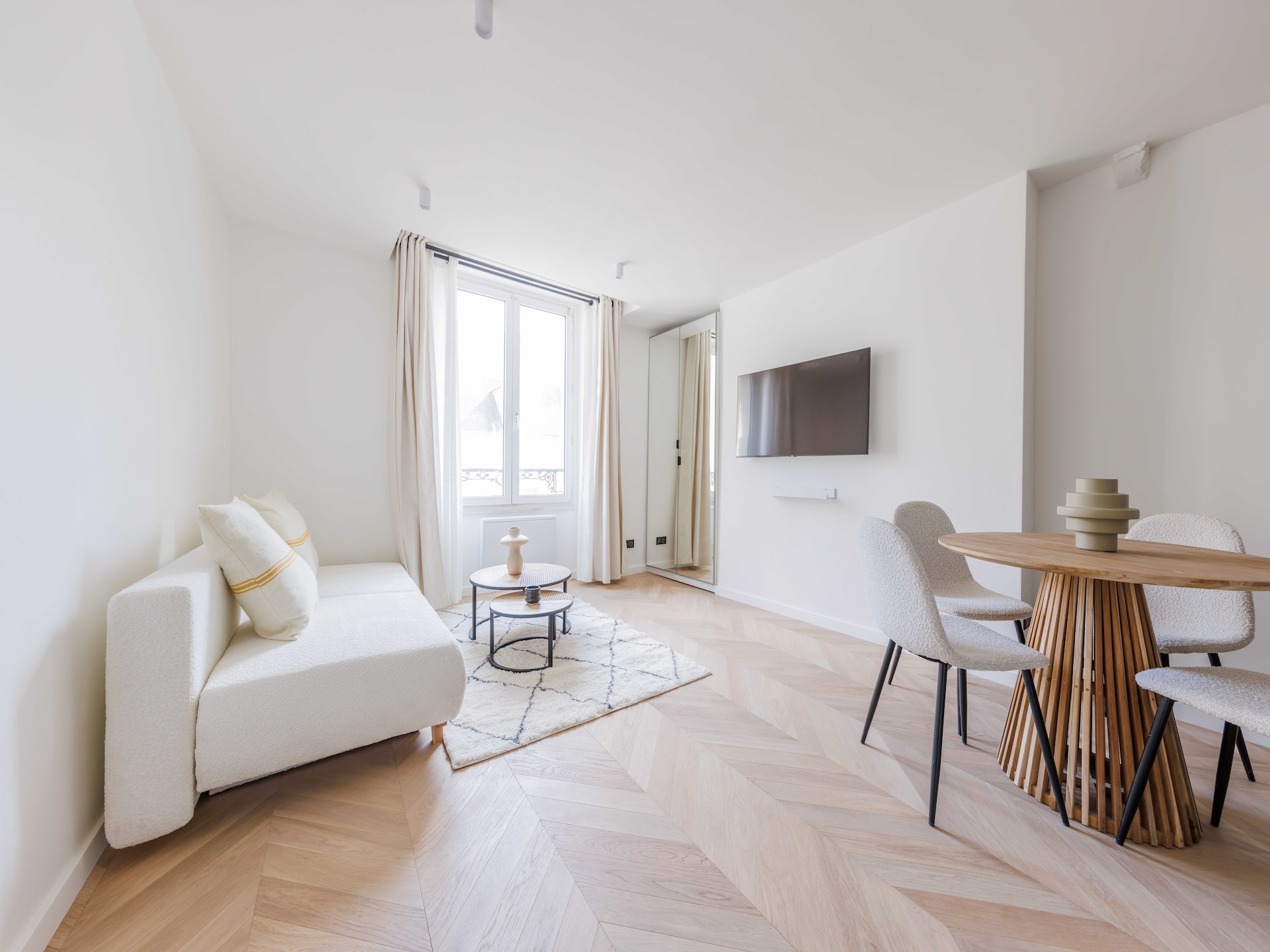 Licht appartement in Parijs, vlakbij het stadhuis en de levendige Marais - foto 1