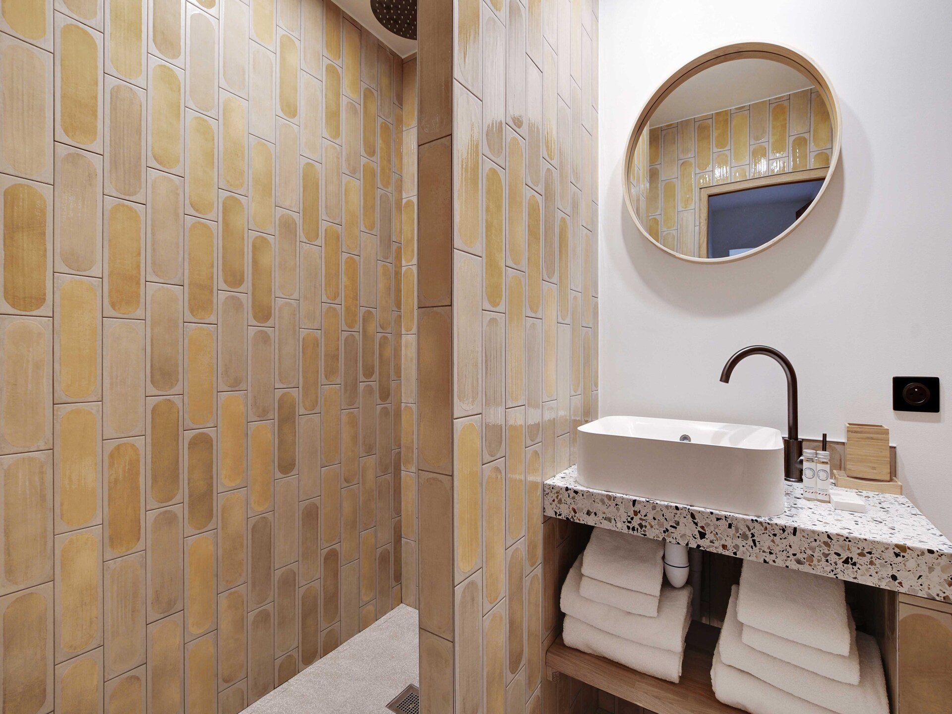 Ruim 2-slaapkamerappartement in de bruisende Marais, vlakbij Place de la République - foto 12