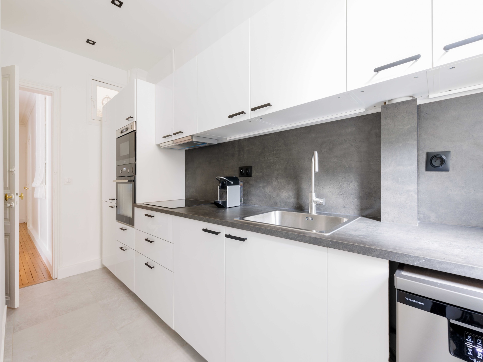 Ruim appartement met 2 slaapkamers in levendig Beaugrenelle, Parijs - foto 3