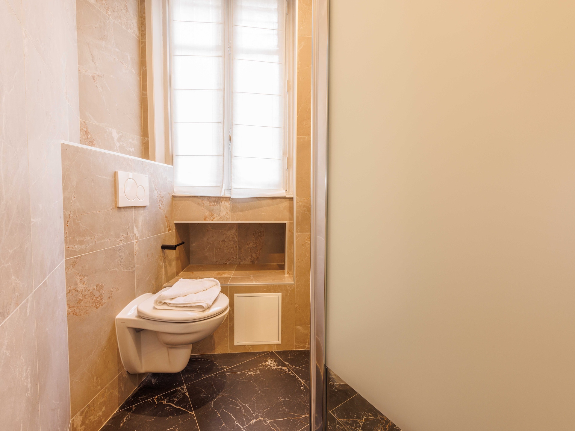 Ruim appartement met 2 slaapkamers in levendig Beaugrenelle, Parijs - foto 16
