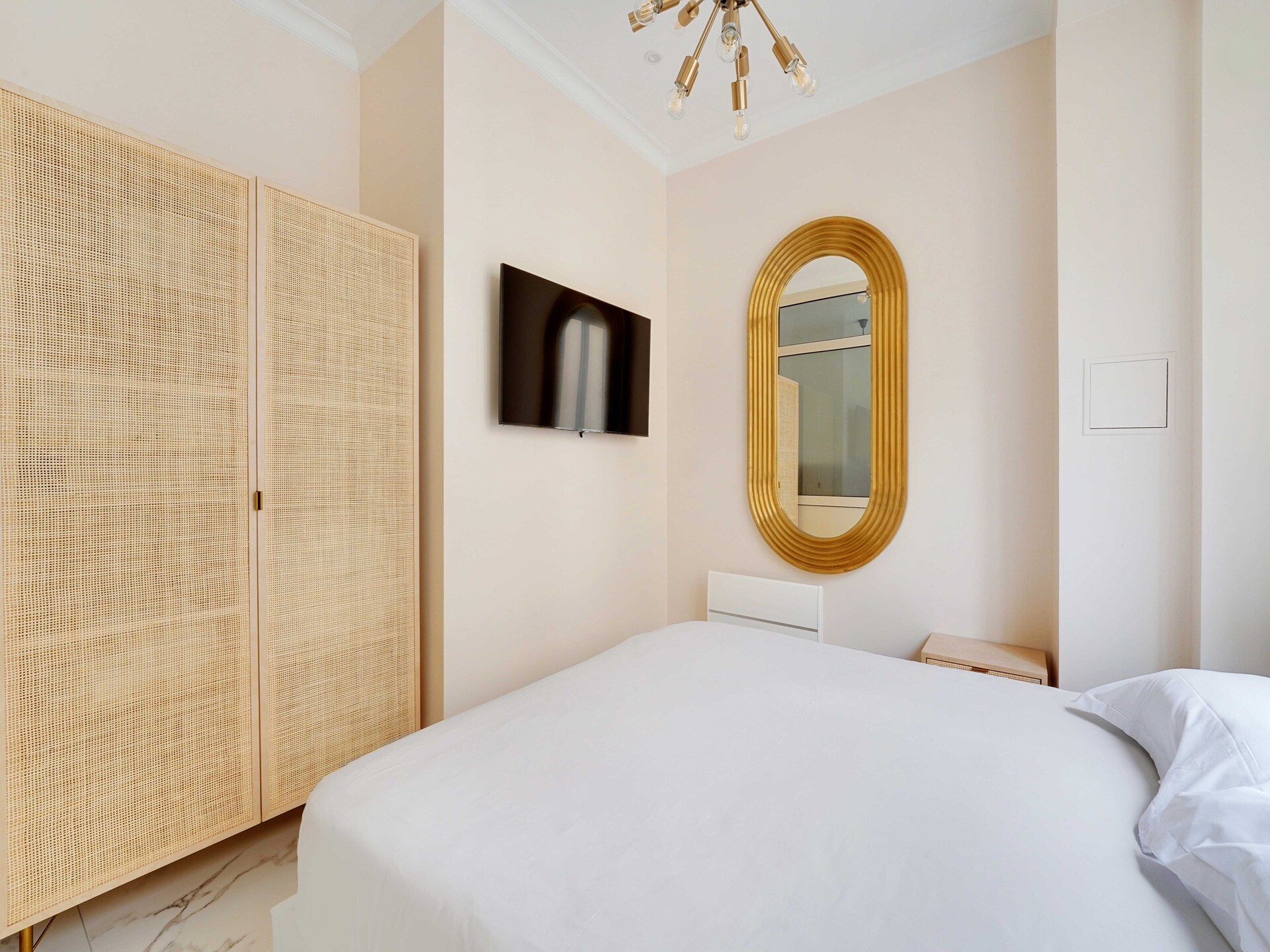 Licht Scandinavisch appartement bij Trocadéro, Parijs 16e - foto 9