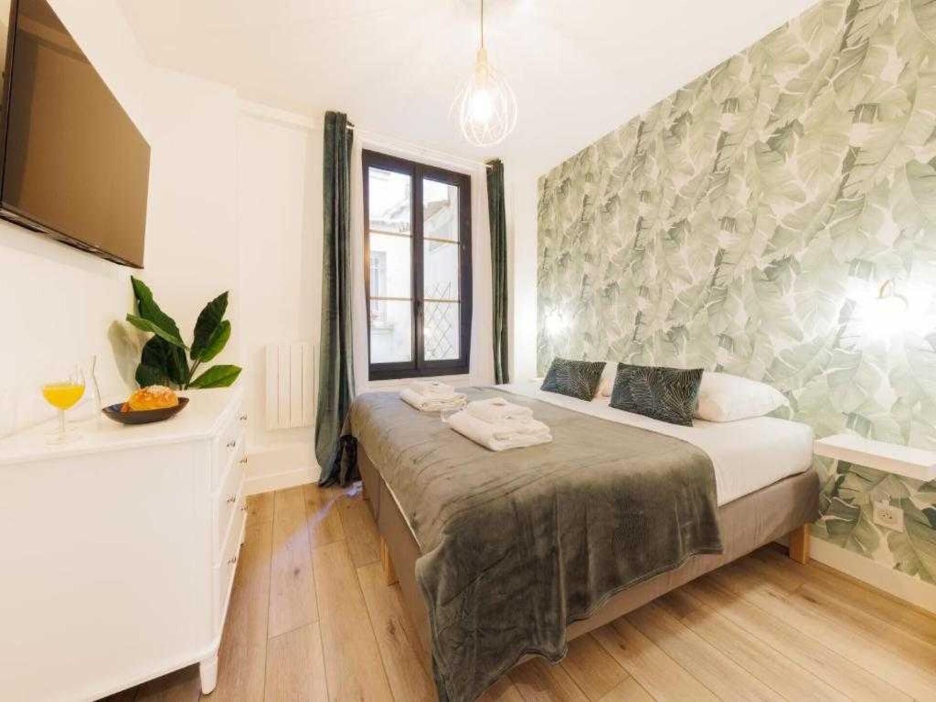 Stijlvol 2-slaapkamerappartement in bruisend Pigalle-Sopi, vlakbij Folies Bergère - foto 3