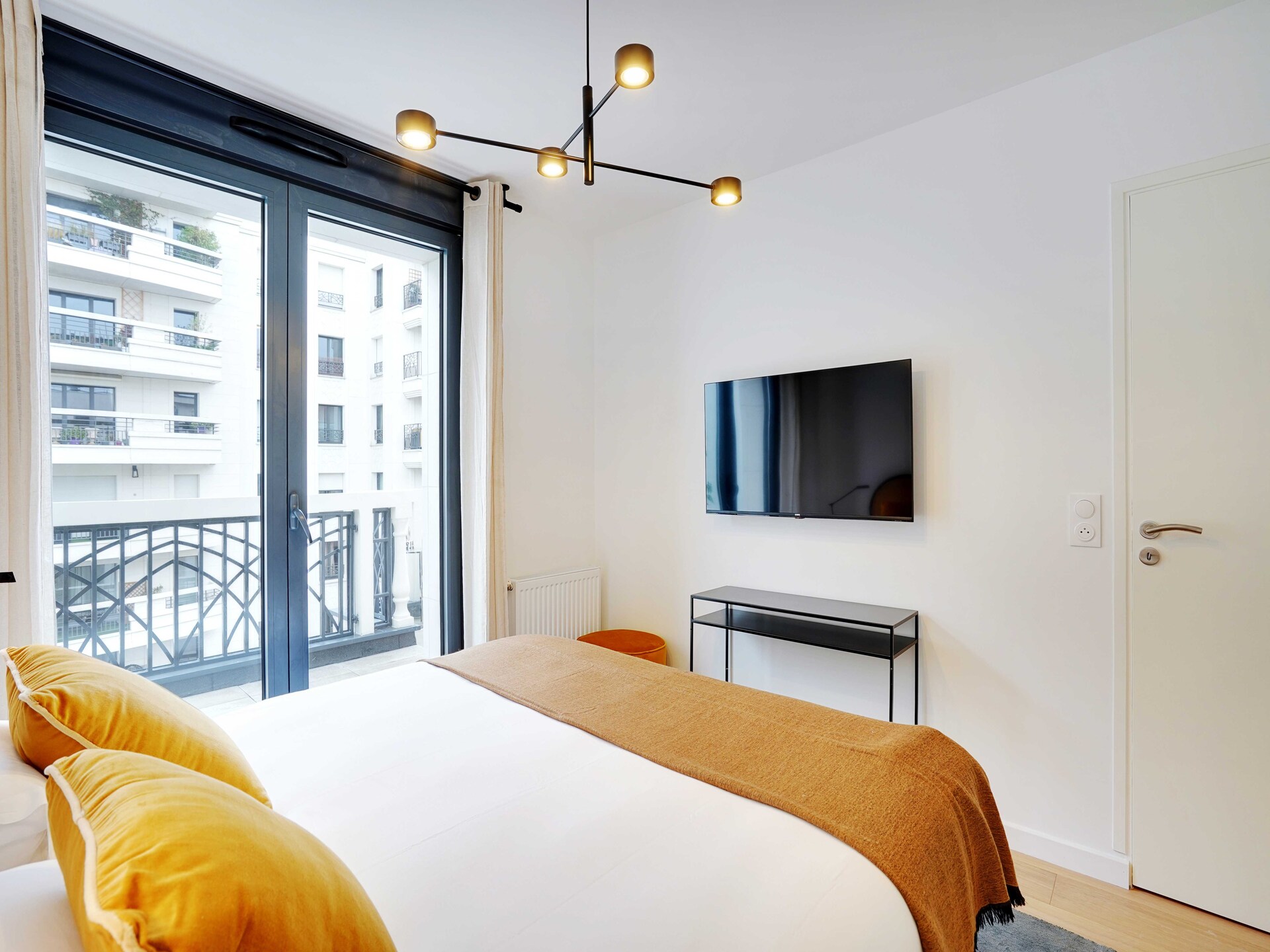 Ruim duplex appartement met terras in Levallois-Perret, vlakbij Parijs - foto 11