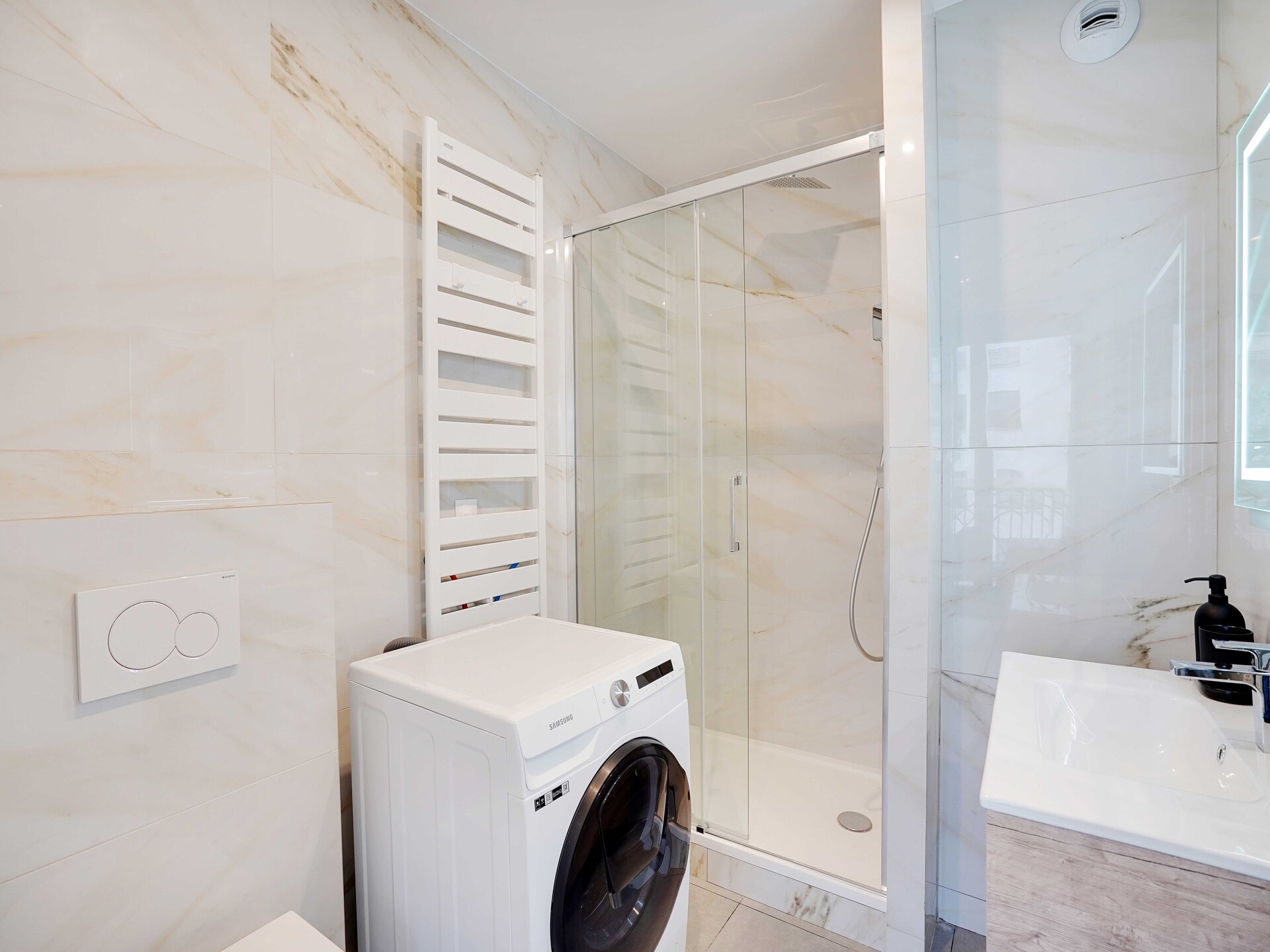 Ruim duplex appartement met terras in Levallois-Perret, vlakbij Parijs - foto 15